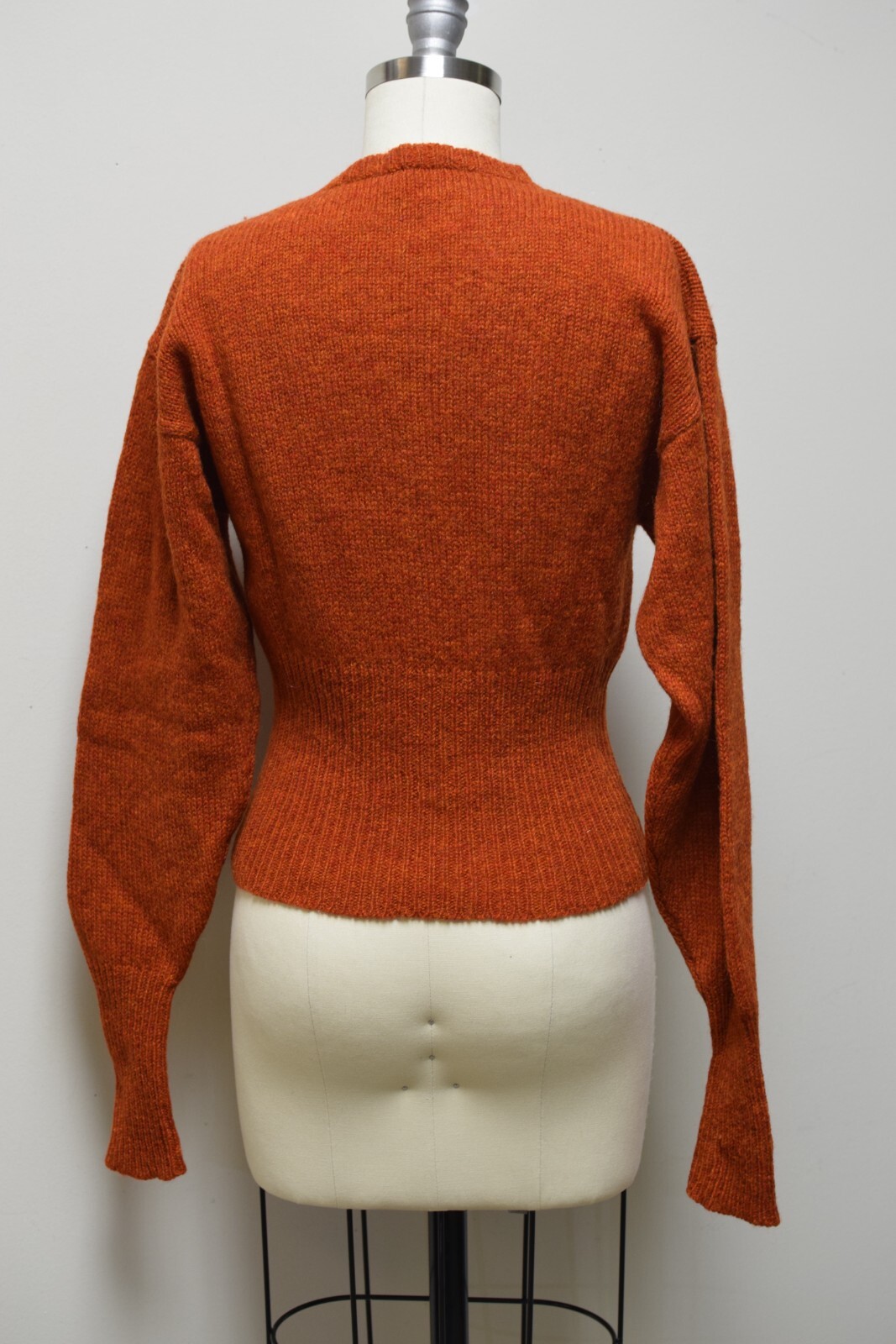 VTG Paprika Red Shetland Wool Cable Front Deep Hem Scoop Neck Sweater Size S