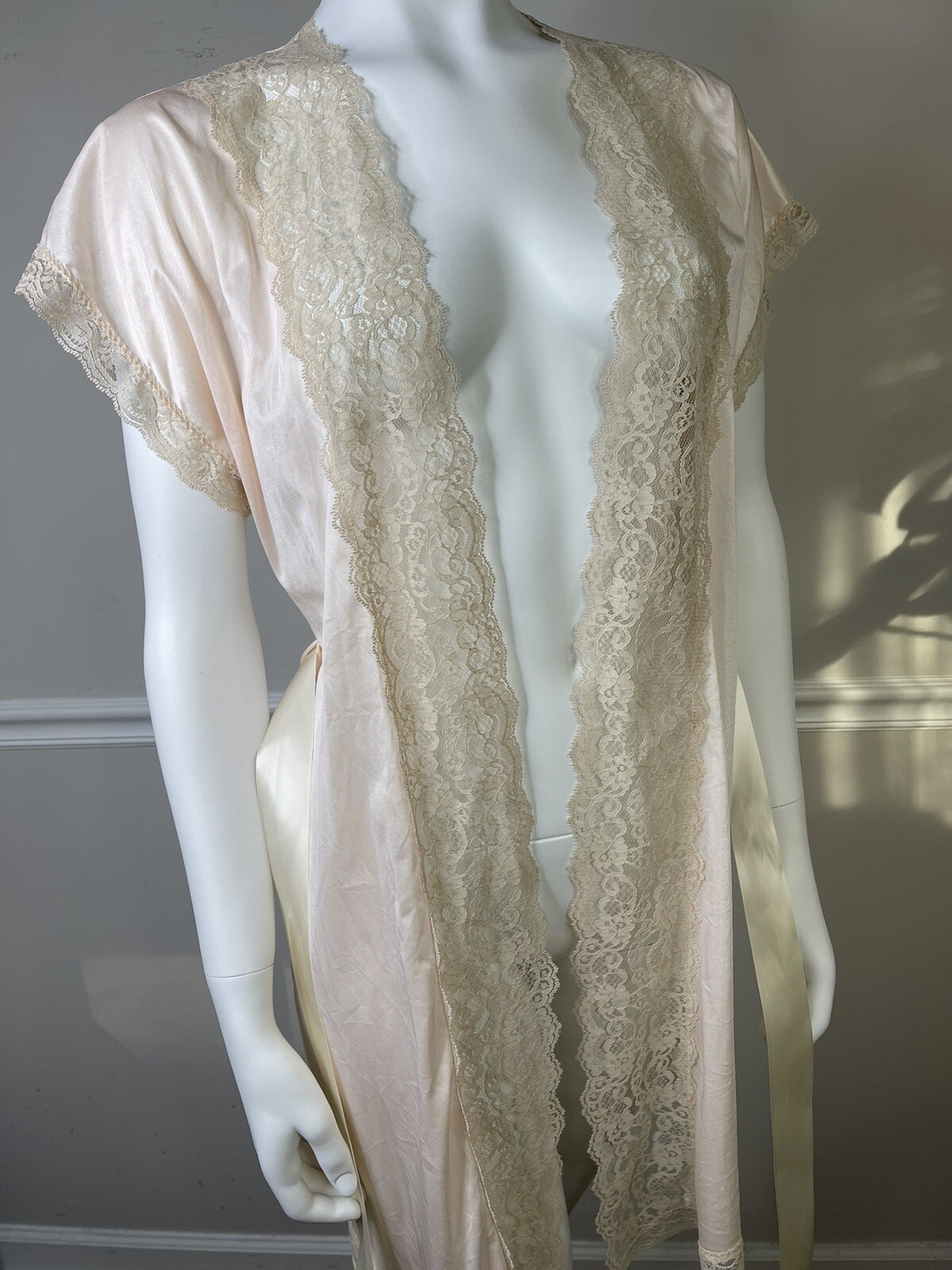 Vintage Soft Moment NY Pink Tan Nylon Lace Ribbon Sexy Night Gown Robe Size Med