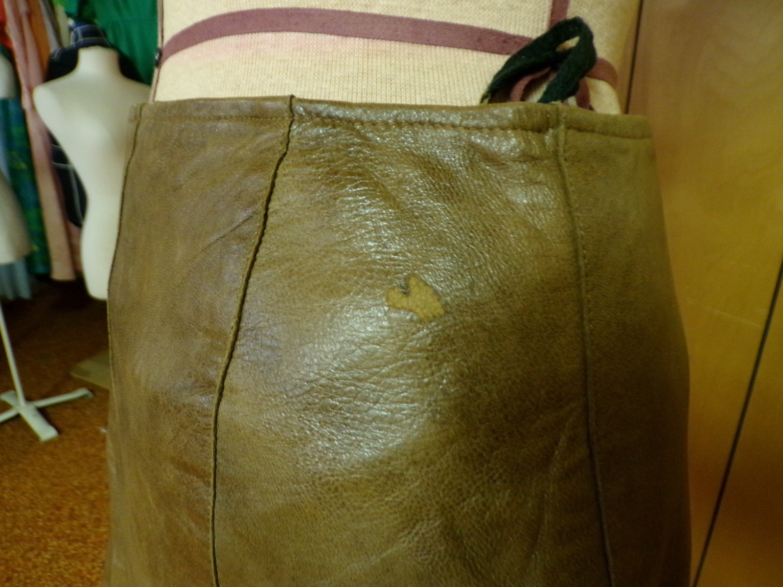Vintage THE PHYLLIS LOOK Brown Leather Skirt & Vest Waist 31″
