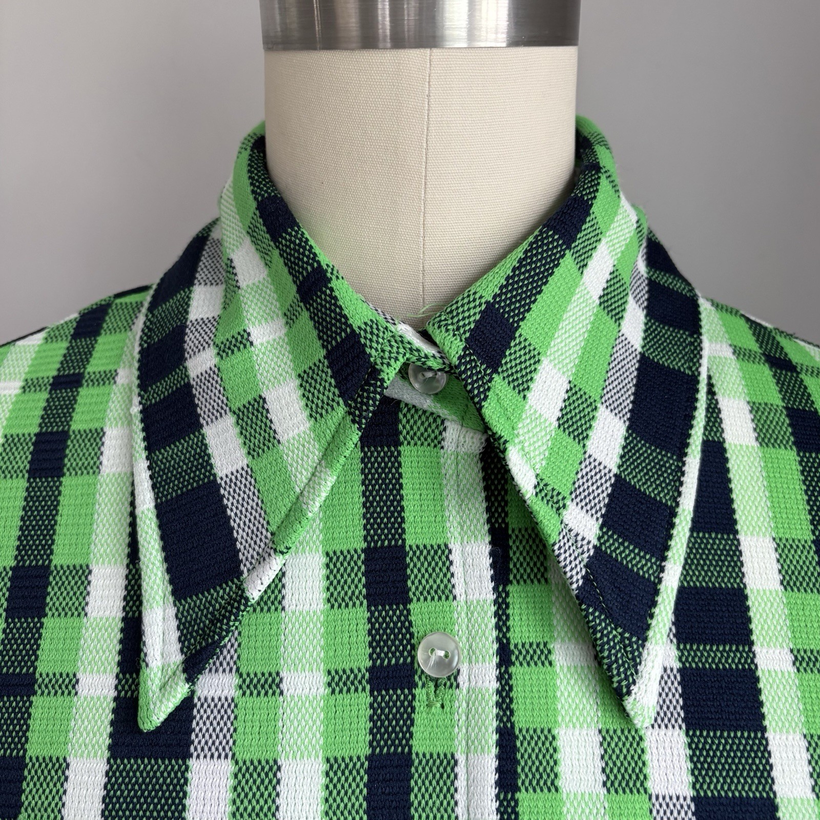 Vintage 1970’s Mod Plaid Polyester Dagger Collar Button Down Shirt Medium