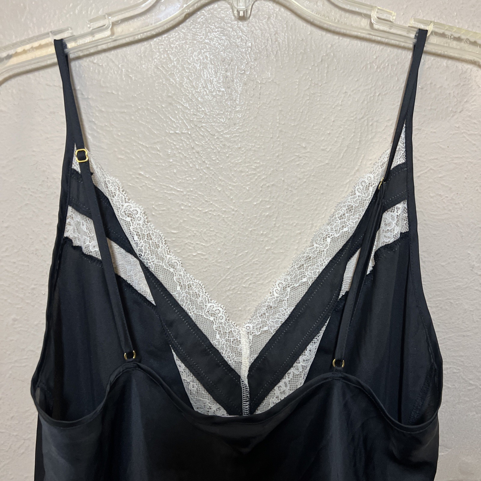 NWT Victoria’s Secret Black White Contrast Lace Ruffle Hem Slip Dress Chemise L