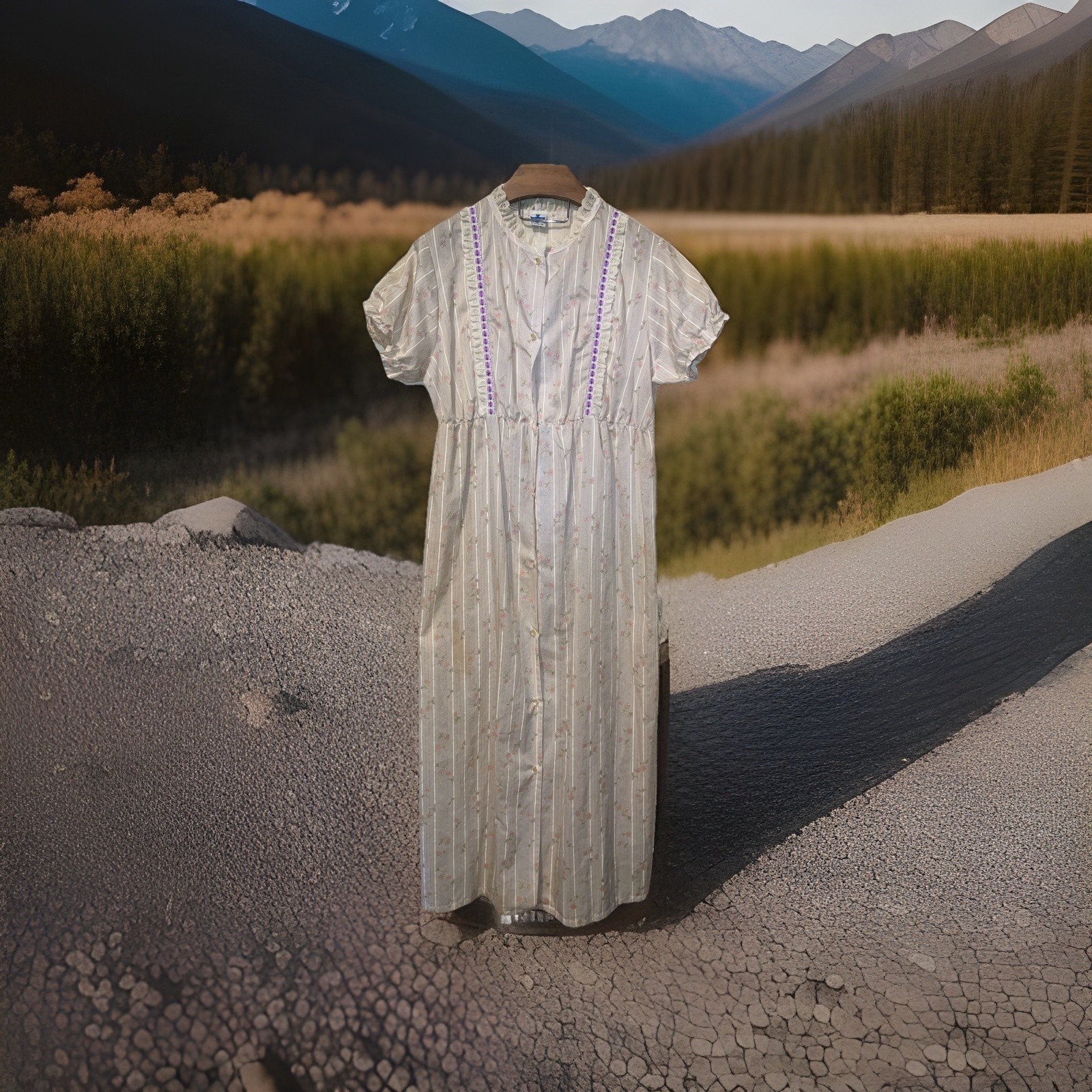 Vintage Long Nightgown Satin Granny Cottagecore Women XXL Flower Detail
