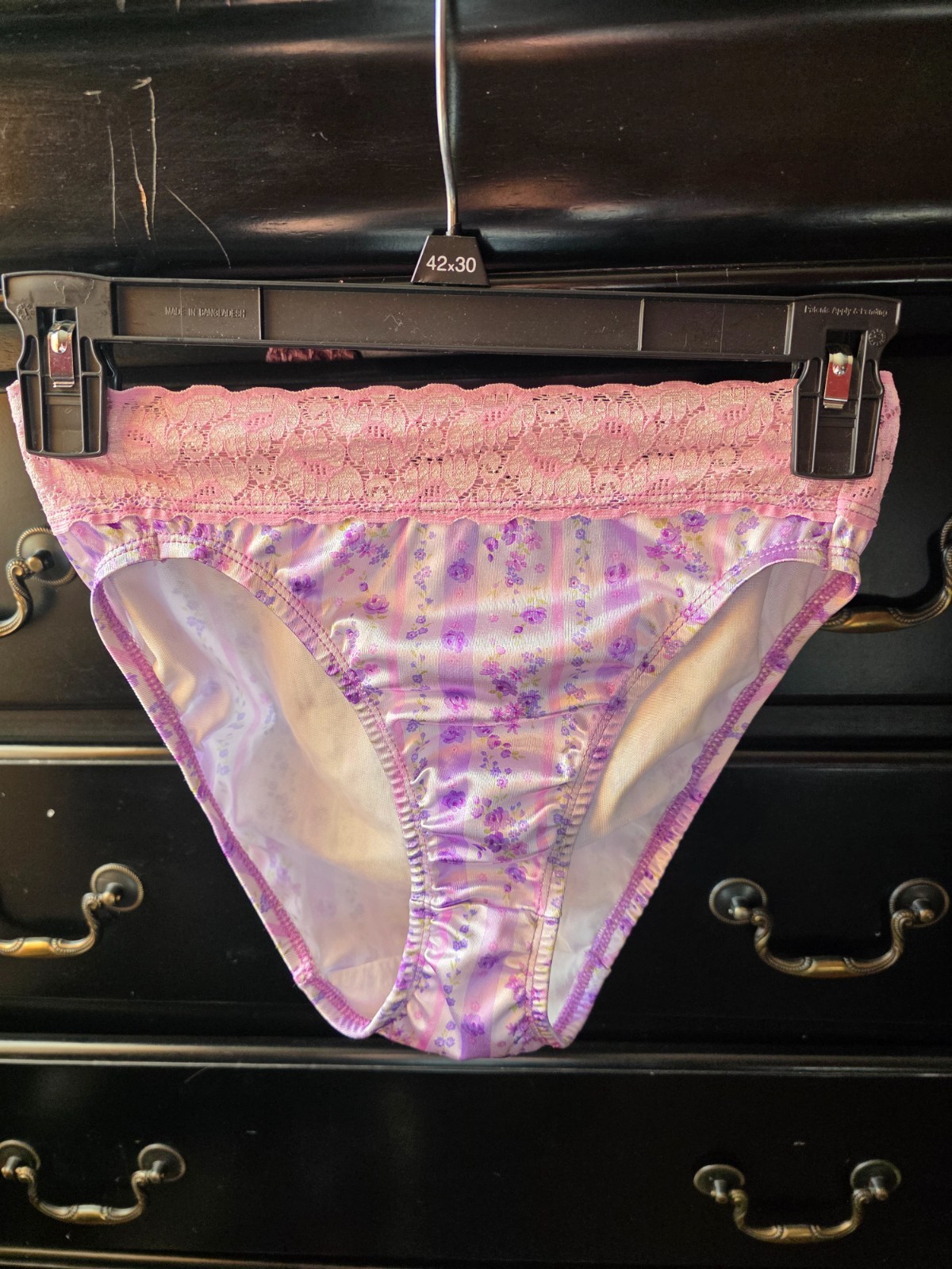 Vintage 90’s Floral Satin Hi-Cut Panties Size 6 Medium