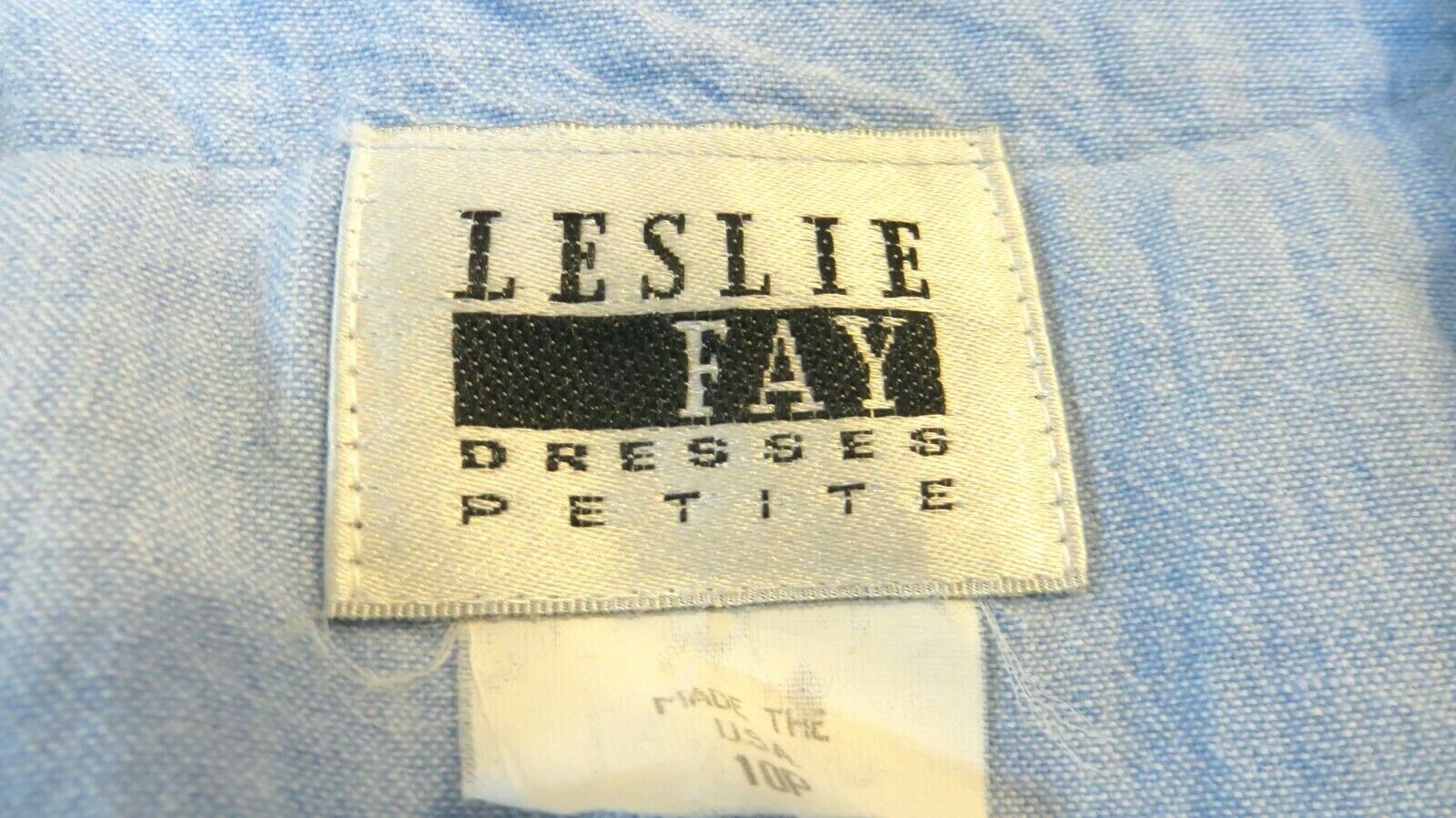 Vintage Leslie Fay Shirt Womens Petite 10P Button Up Short Slv Blue White Stripe