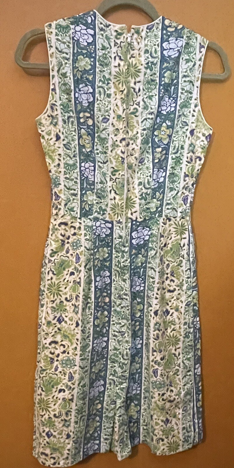 Vintage 1950s/60s Sleeveless Floral Cotton Dress Beaumart Pinup Housewife XS