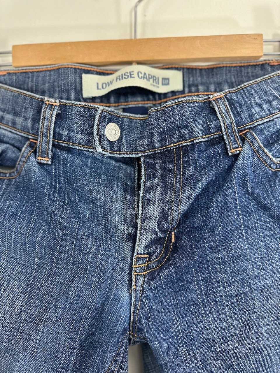 Vintage Y2K Stonewashed GAP Low Rise Stretch Capri 2 R