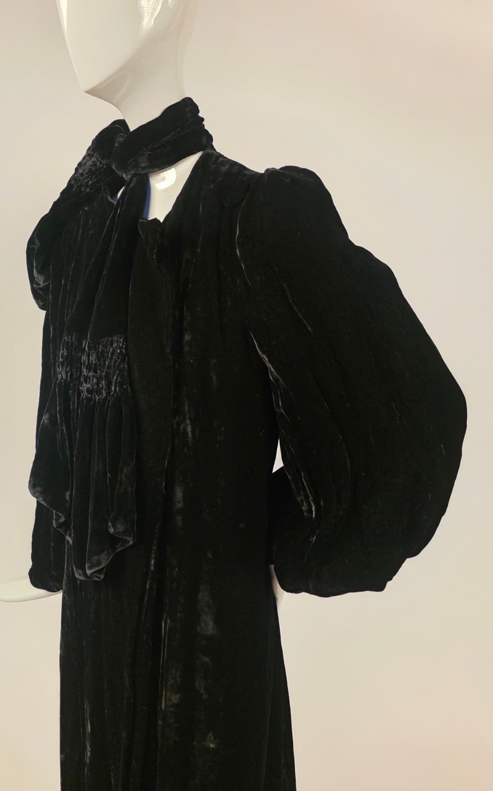 ANTIQUE 1930’S PLUSH BLACK SILK VELVET OERA COAT BY JOHN WANAMAKER