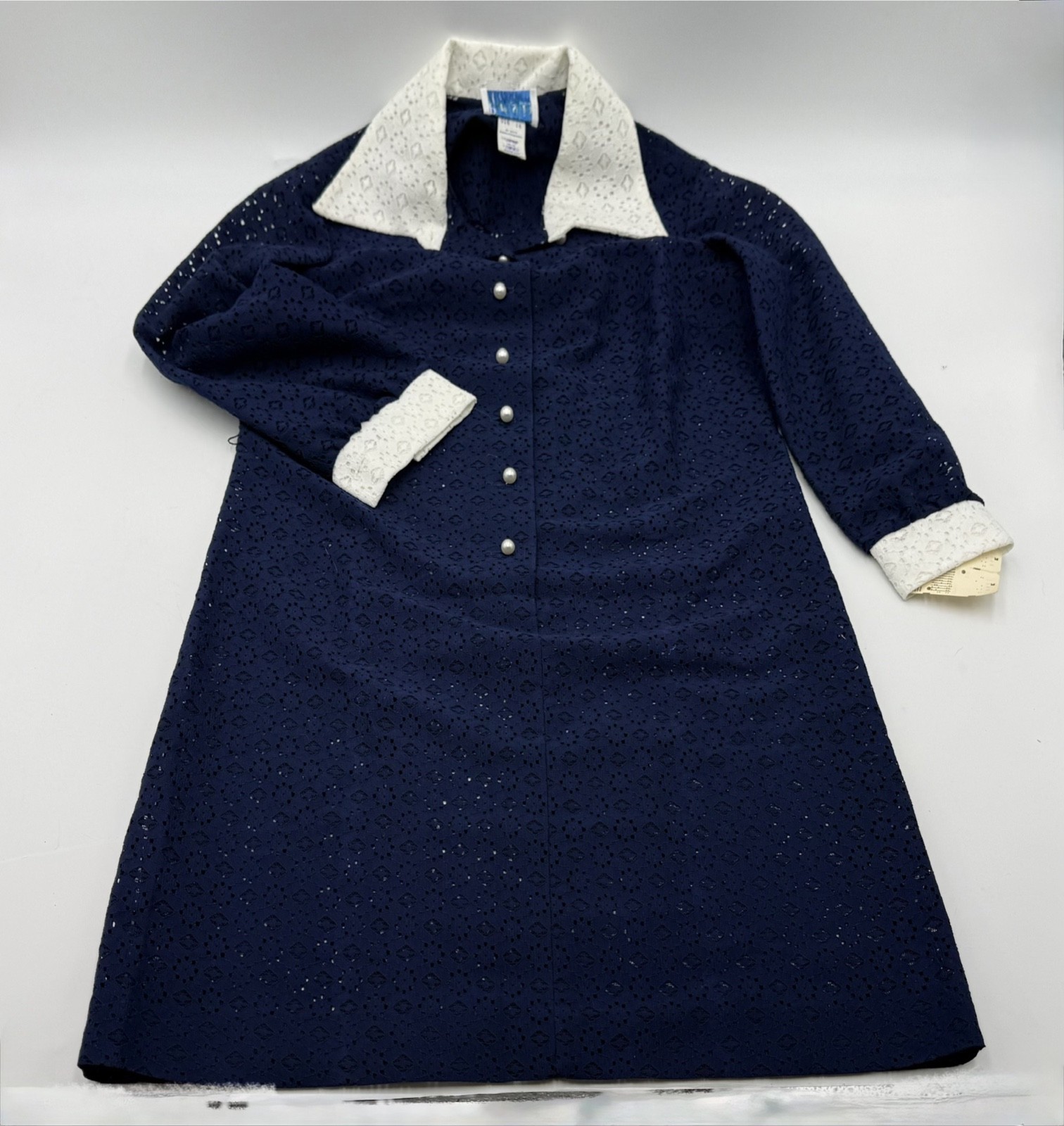 Vintage 1970s Eyelet Peek-a-boo Shirt Dress Navy/White 100% Poly USA NOSWOT