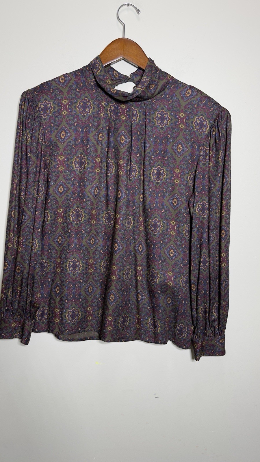 VTG Jos A Bank Skirt Suit 8 Rayon Burgundy GeometricP Paisley Mock Neck Jewish