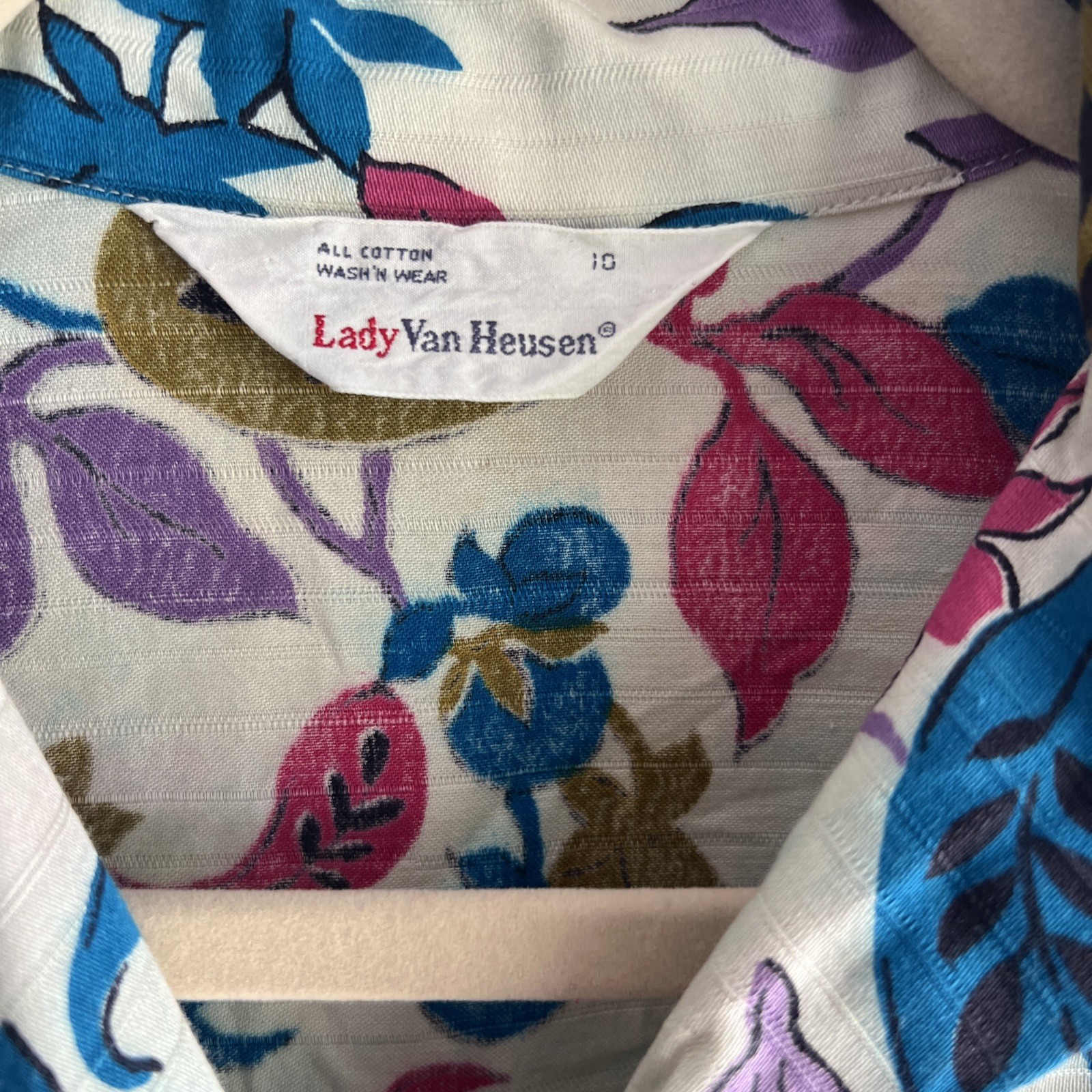 1960s Lady Van Heusen Wash N Wear Floral Paisley Button Up Blouse Size 10