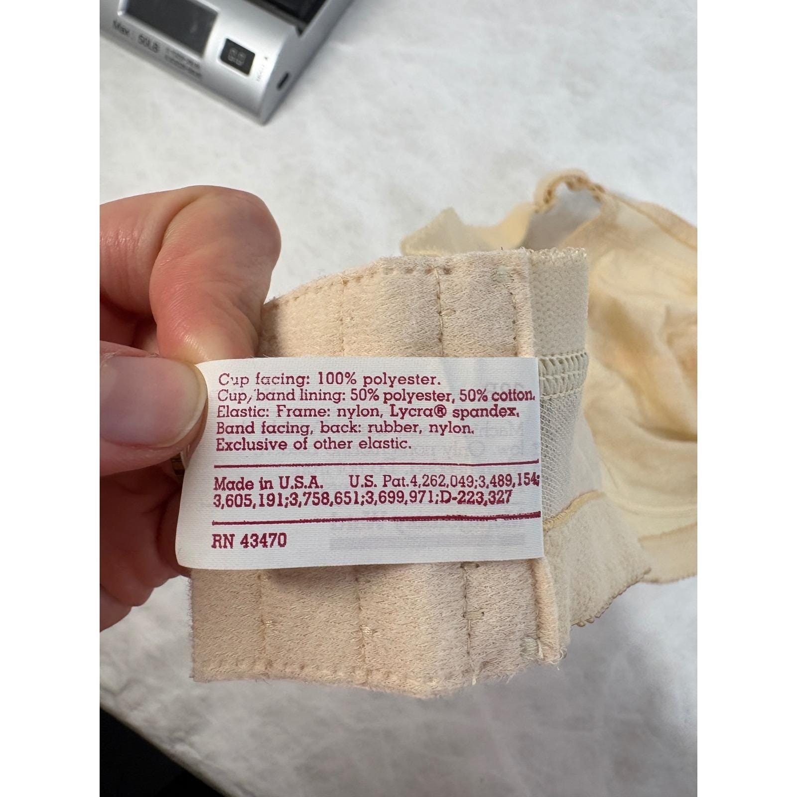 Vintage Montgomery Ward Lace Wireless Bra 38B Nude Tan Made in USA 11882 Retro