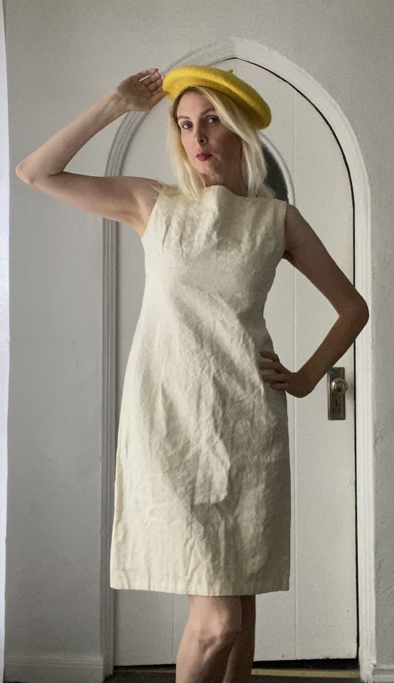 Vintage 60s Stephen Ltd Poly Creamy White Floral Brocade Sleeveless Dress Sm