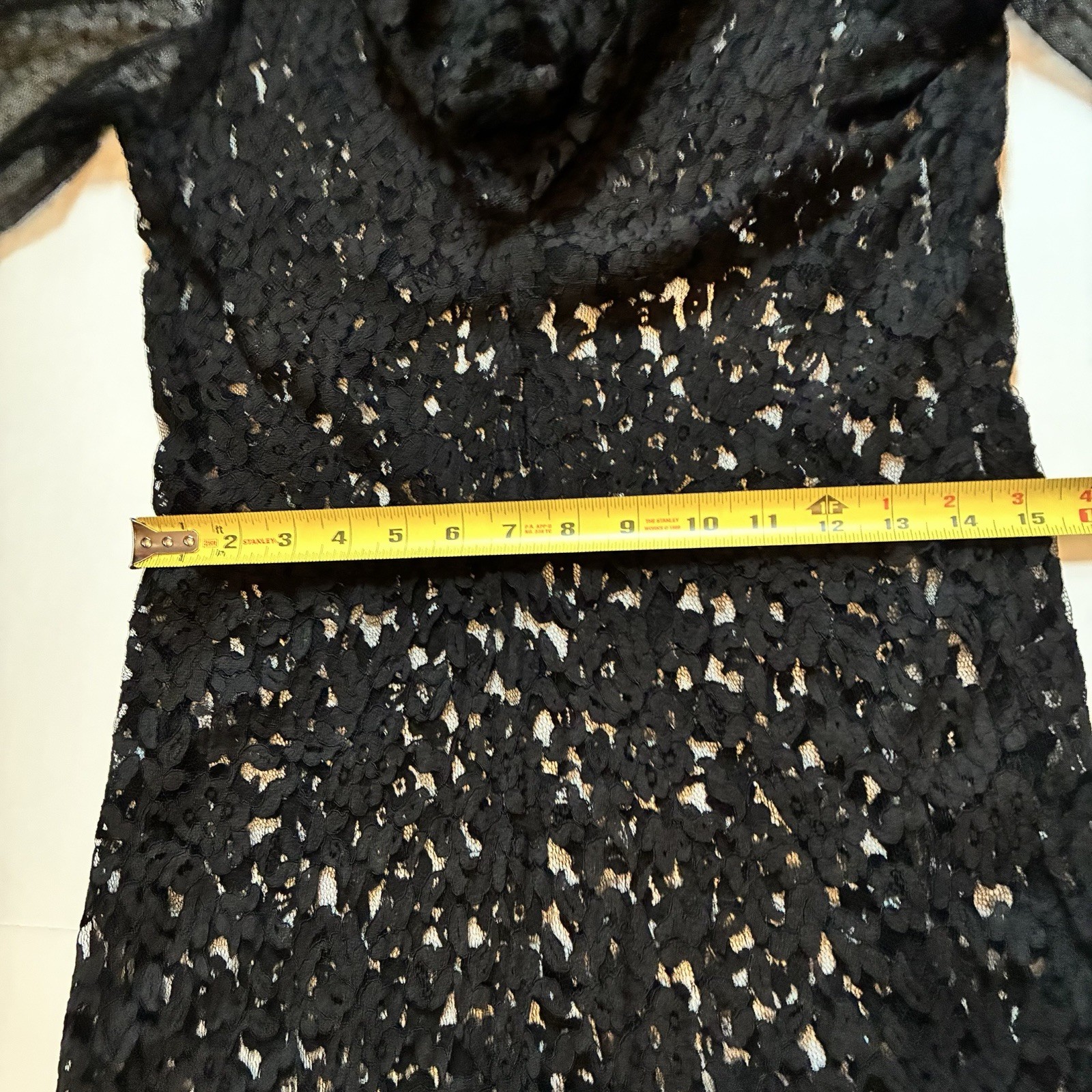 1920’S/30’S Black Art Deco Bias Cut Flutter Capelet Lace Evening Dress Small ￼