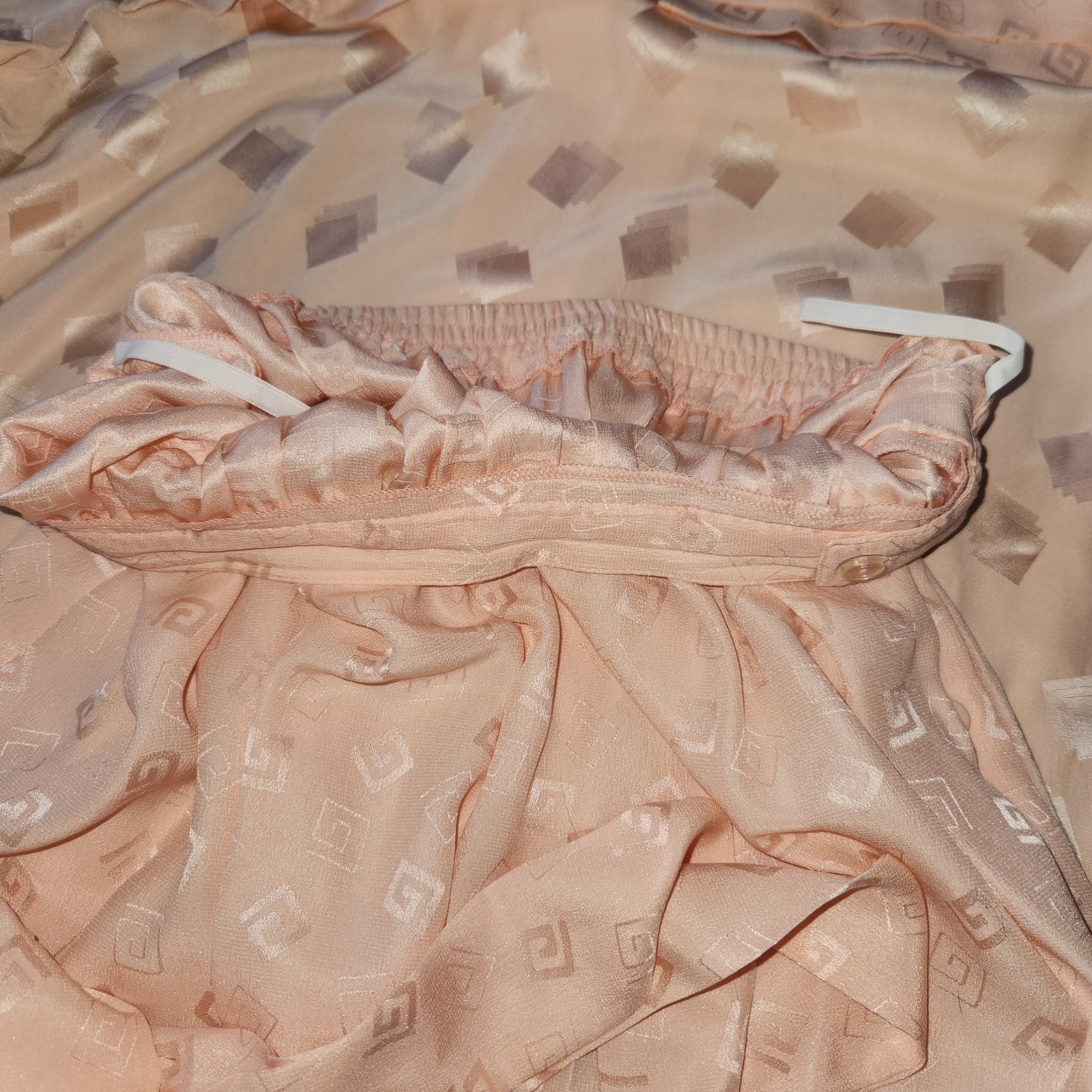 3 Piece Vtg 1980s Joanie Char Patterned Silk Shirt & Skirt Set Salmon Petite 10