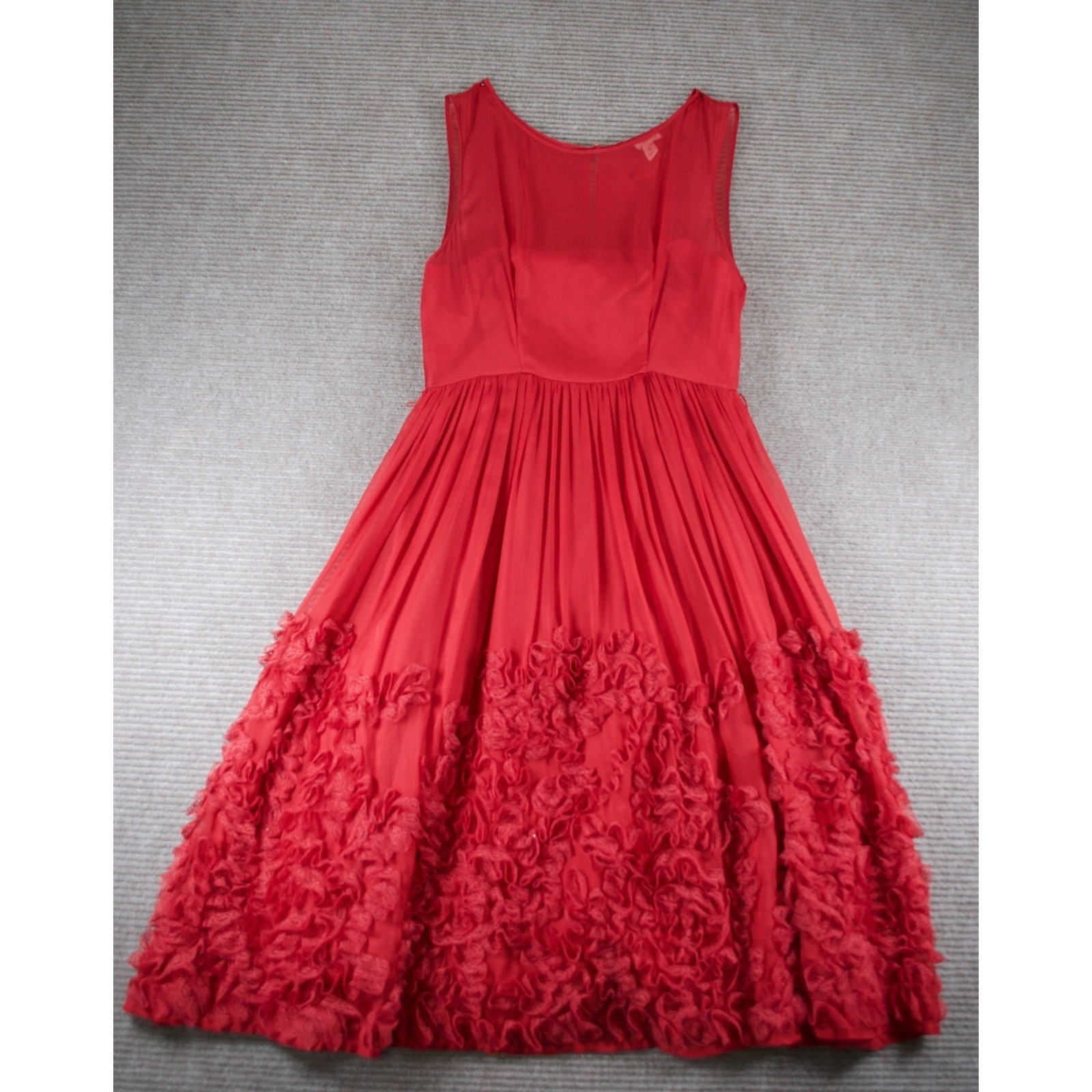 Anthropologie Tiny Caridad Ruffled Dress Red Rosette Mesh Flaw Size 4 16x26x41