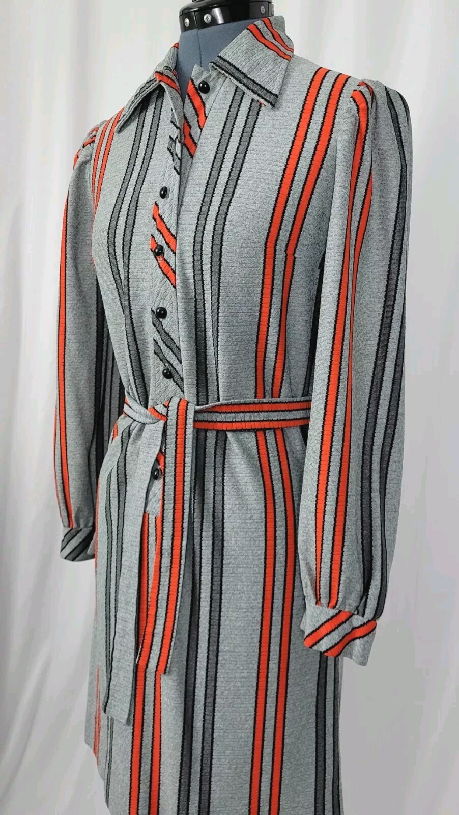 Vtg Grey Button Down Dress w Dark Grey & Orange Stripes & Tie Belt Size M?
