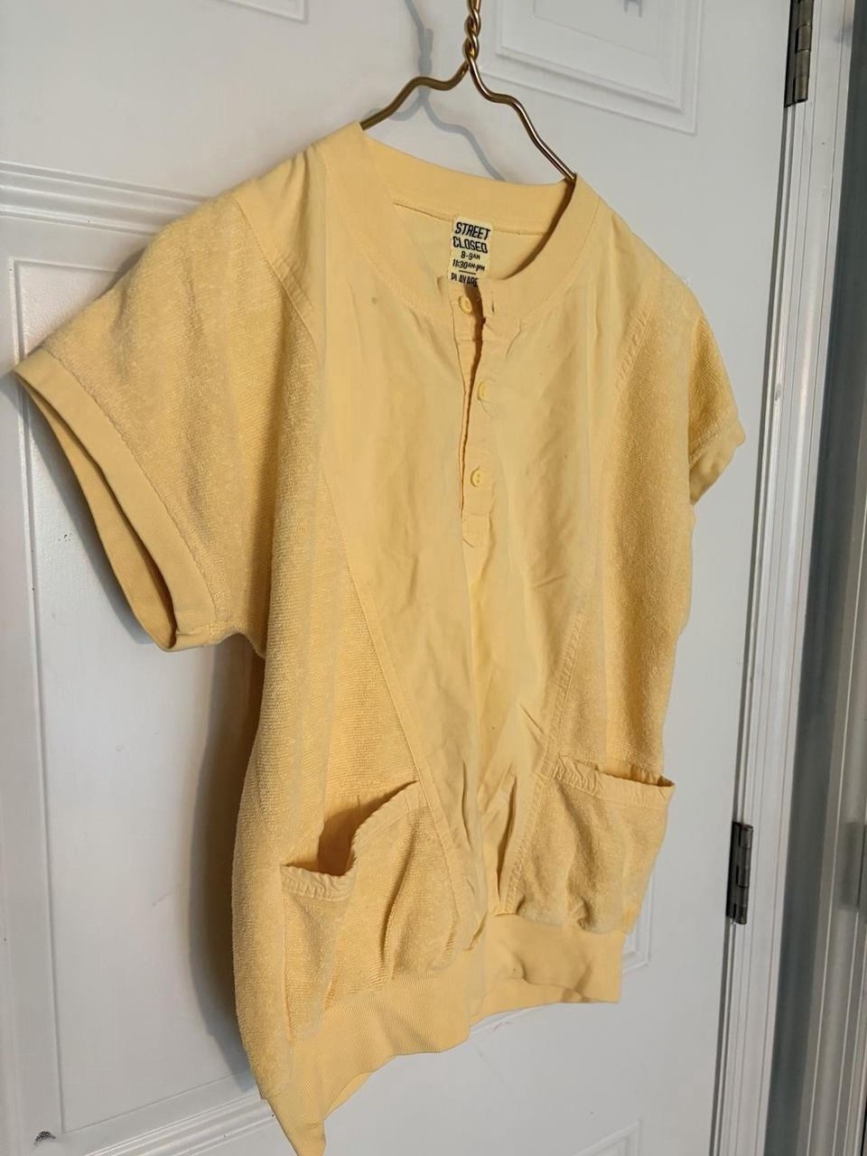 Vintage 80’s Yellow oversized pullover shirt with terry cloth pockets – No Size