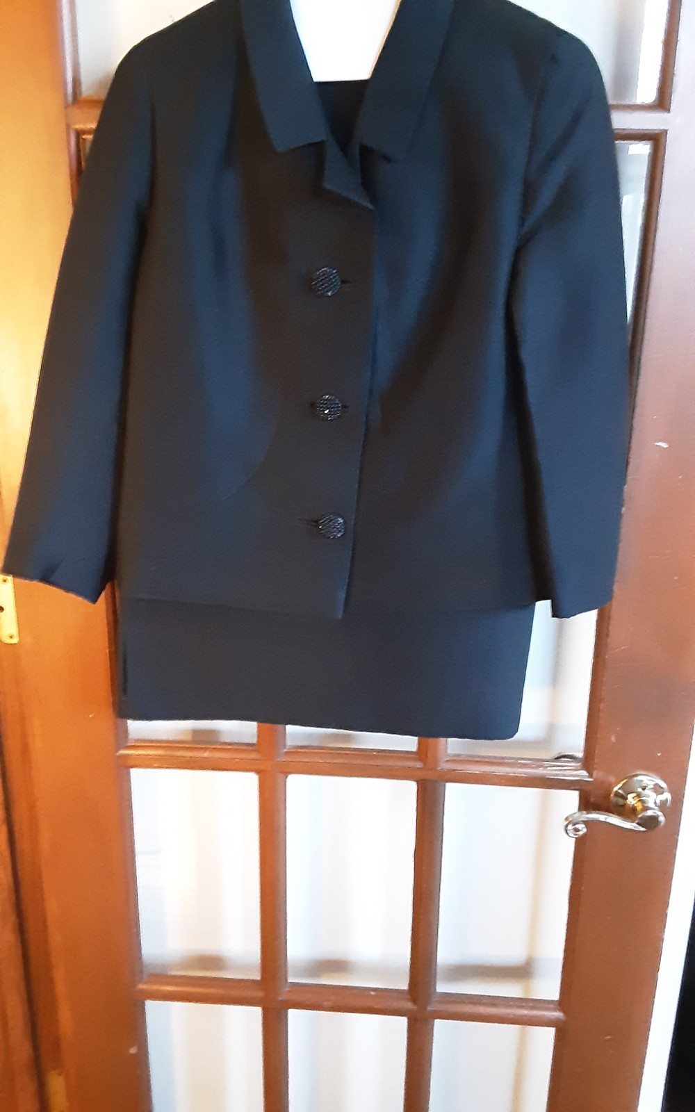 1960s Jackie Kennedy style SILK shantung black suit 3/4 sleeves cropped jacket