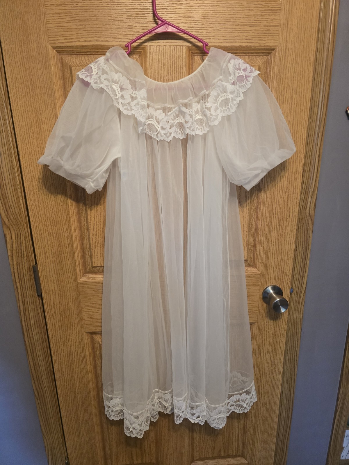 Vintage Miss Elaine Women Nightgown Med Sheer 60s Peignoir Robe Chiffon Lace