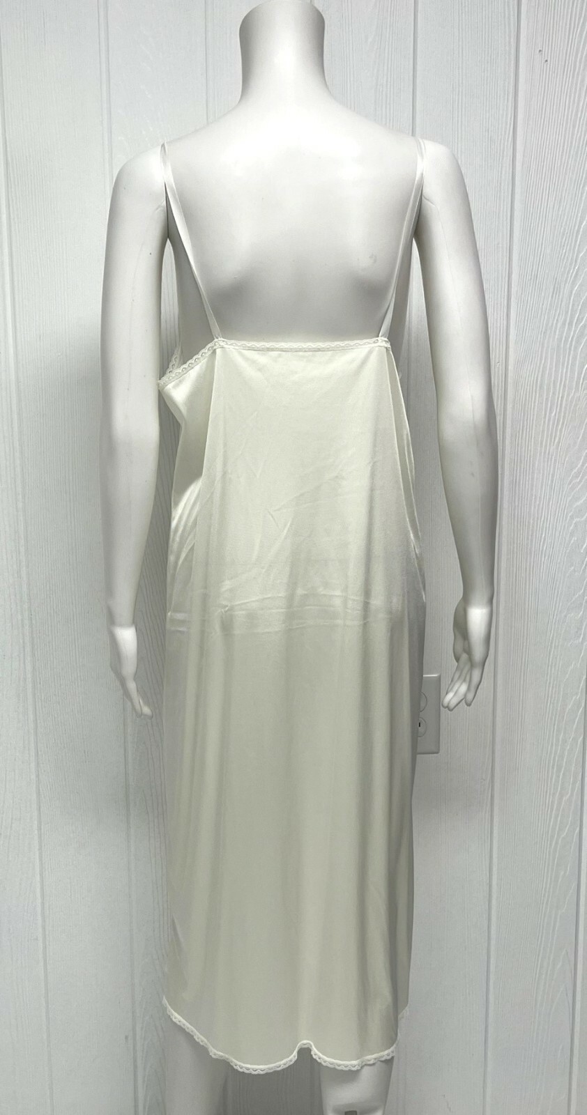 Vintage Vassarette women’s intimates sleepwear lace nightgown made in USA sz 38