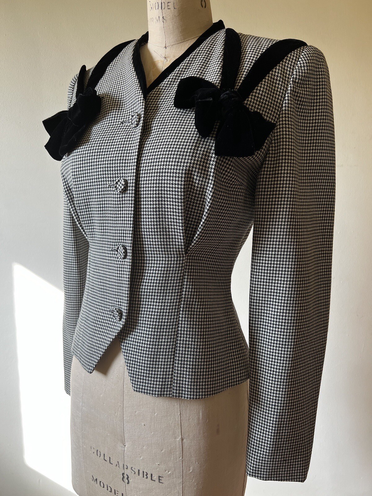 Vintage Norma Kamali 80’s Women’s Jacket Blazer Black White Houndstooth Velvet