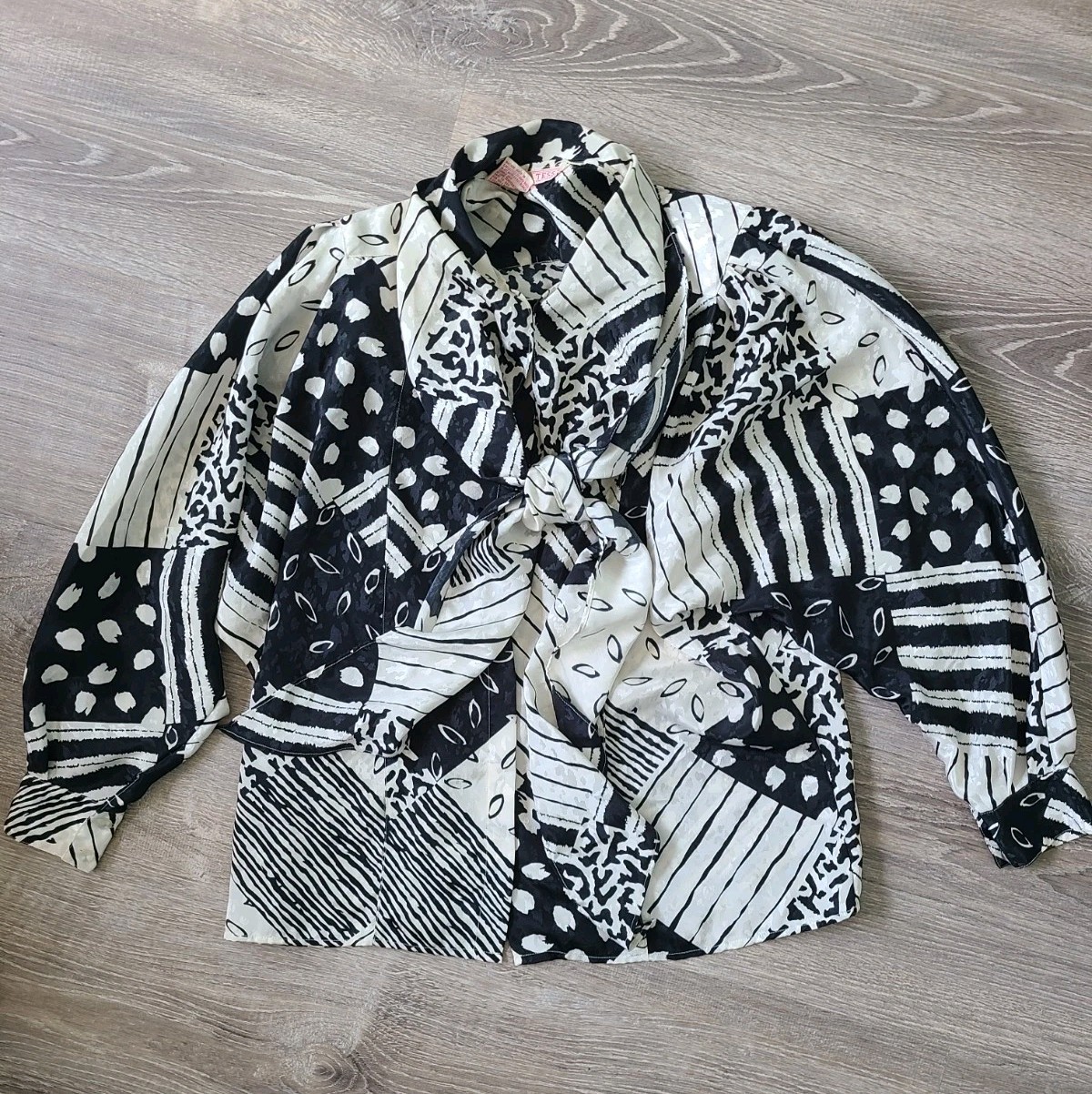 Vtg Tess Womens 8 Secretary Blouse Animal Mixed Print Satin Puff Sleeve Sash