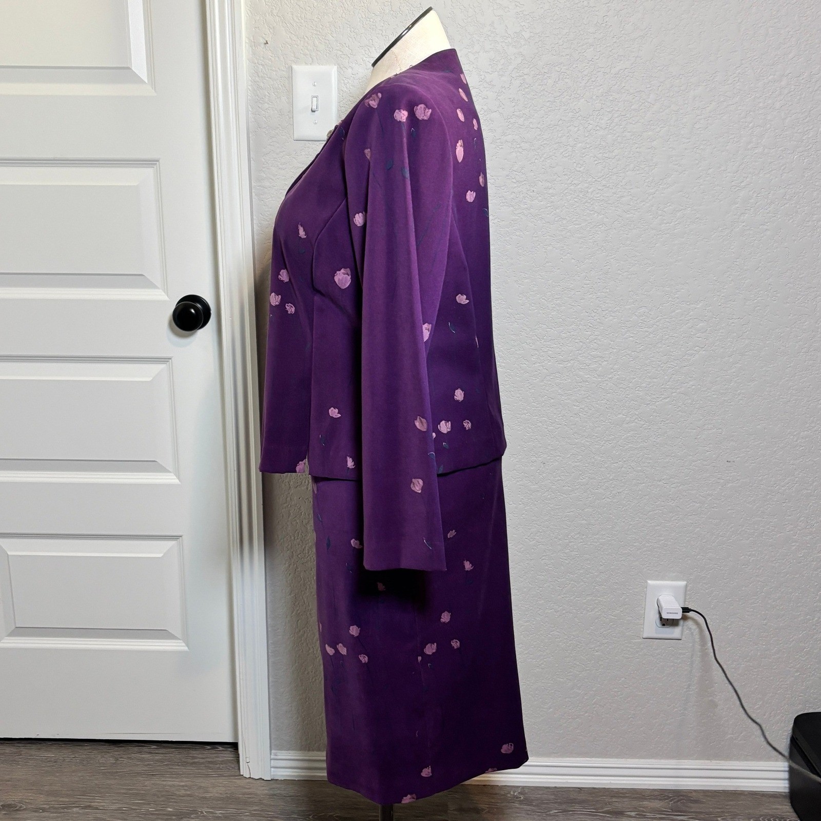 Leslie Fay Vintage Purple Floral Skirt Suit Set Jacket Midi Skirt Size 14