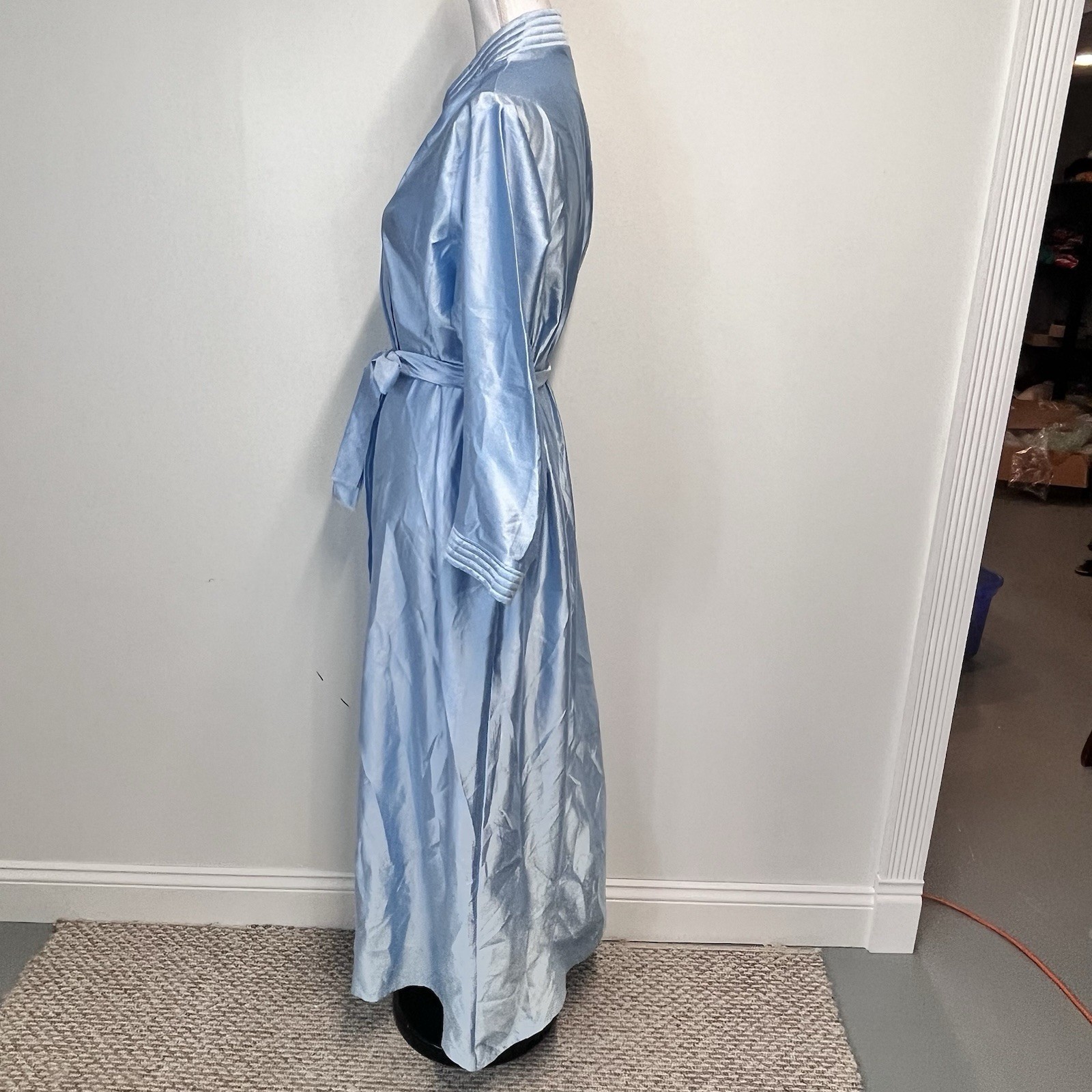 Vintage Anthony Richards Long Robe Plus size 2X Baby Blue Shimmery Lounge Wear