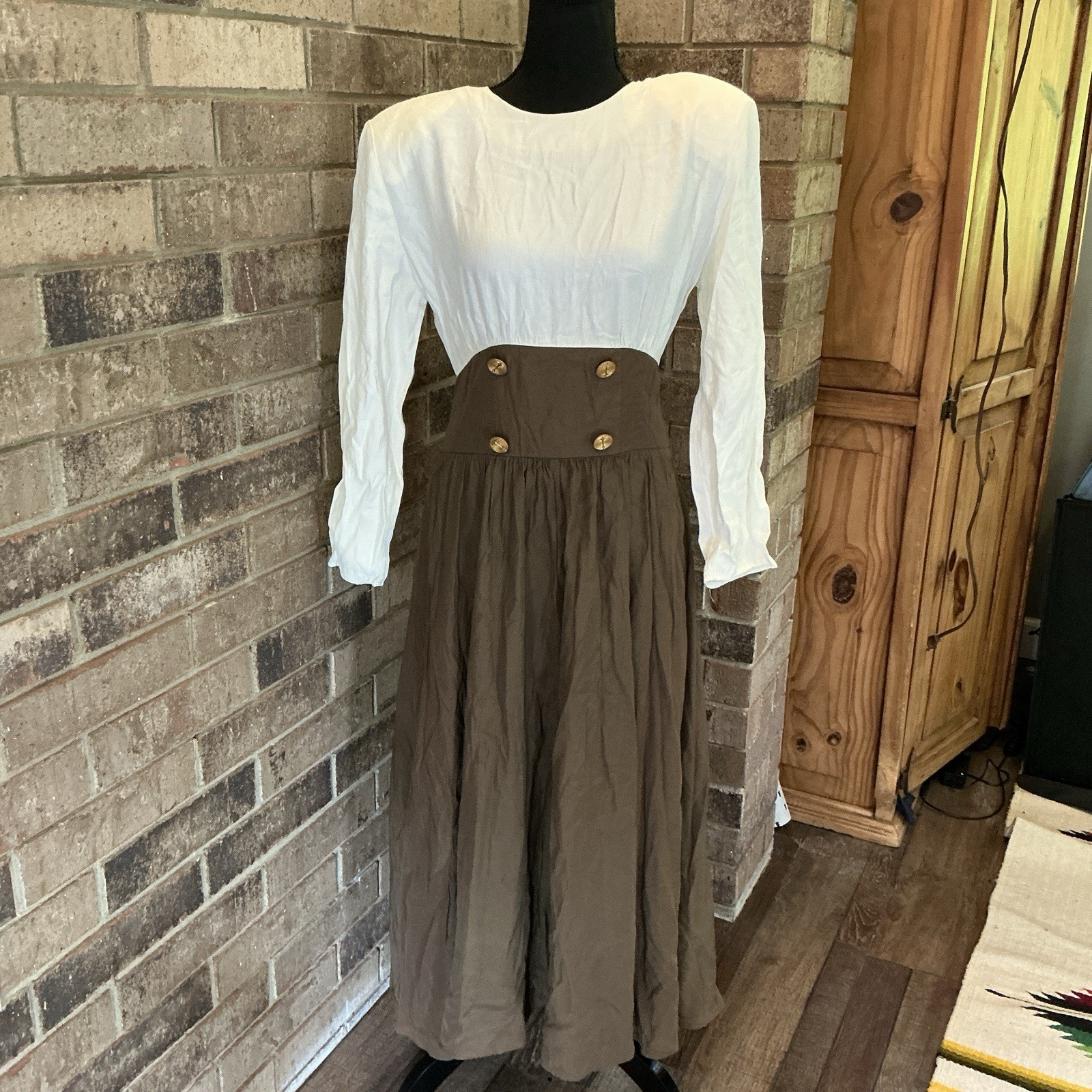 80s VTG Hearts Two Tone Maxi Dress Sz S/M White Brown Gold Buttons Smocked #17E7