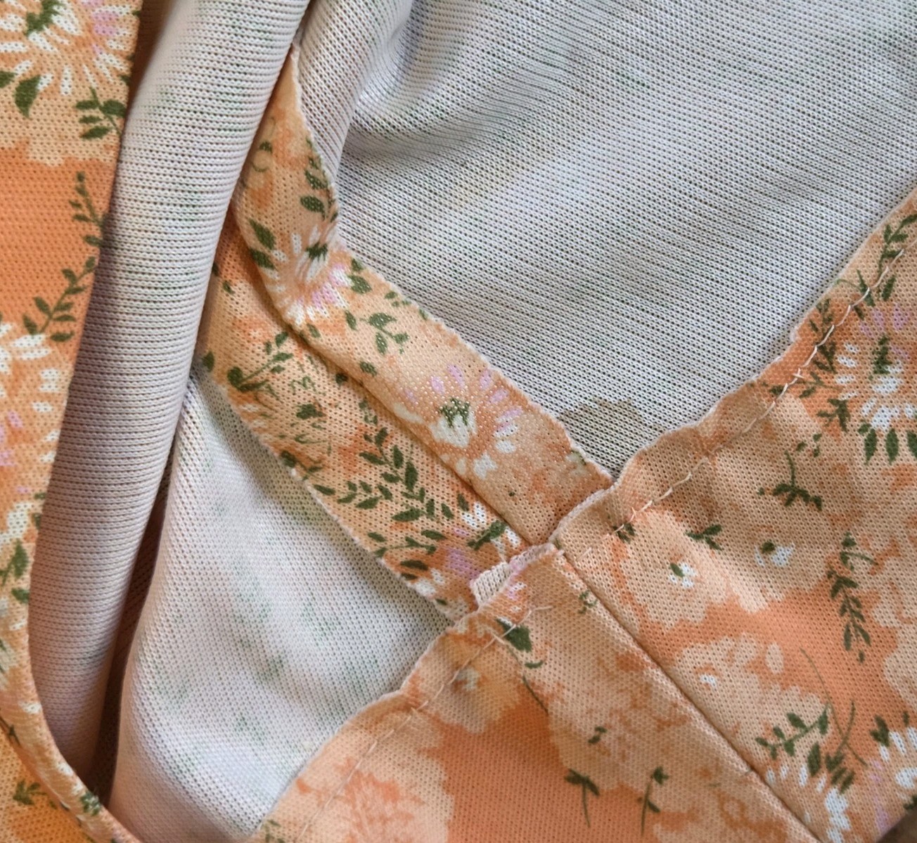 60s/70s Peachy Ditzy Floral Empire Waist Maxi Dress Tie Back Hostess, Boho GUC