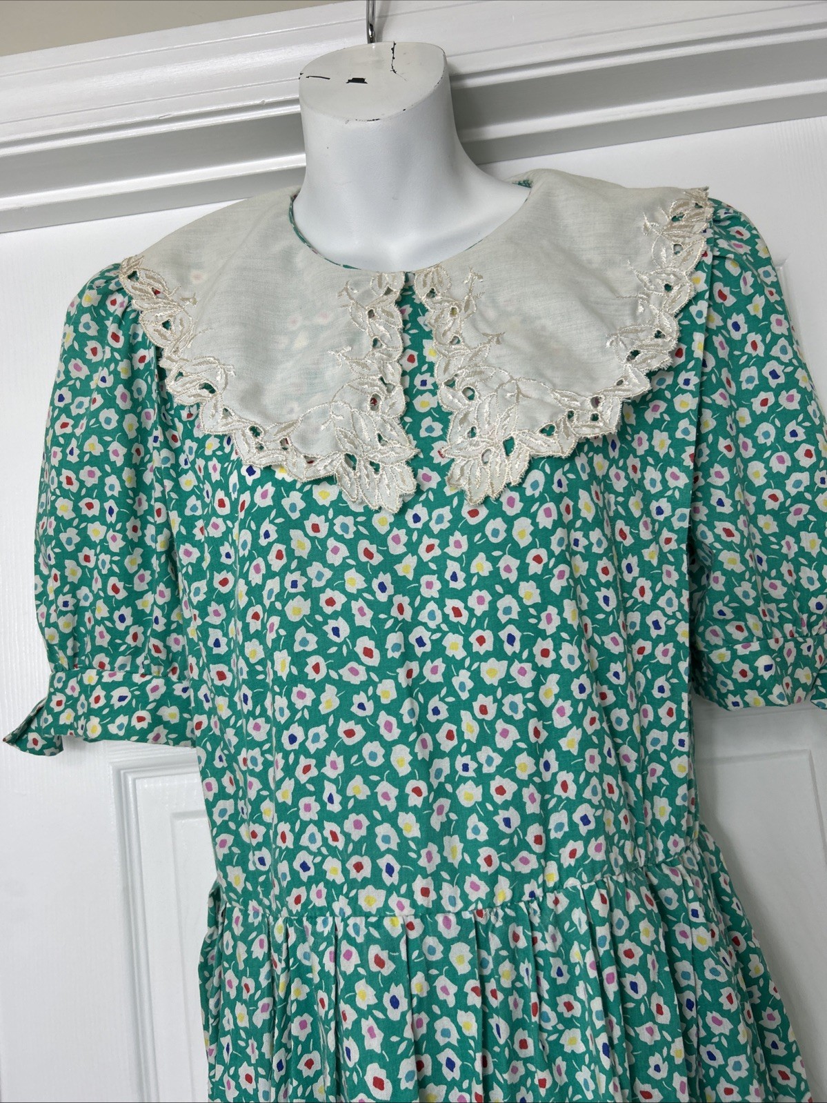 Lisa Petites Dress Women Size 10 Floral Green/White Vintage 1980’s
