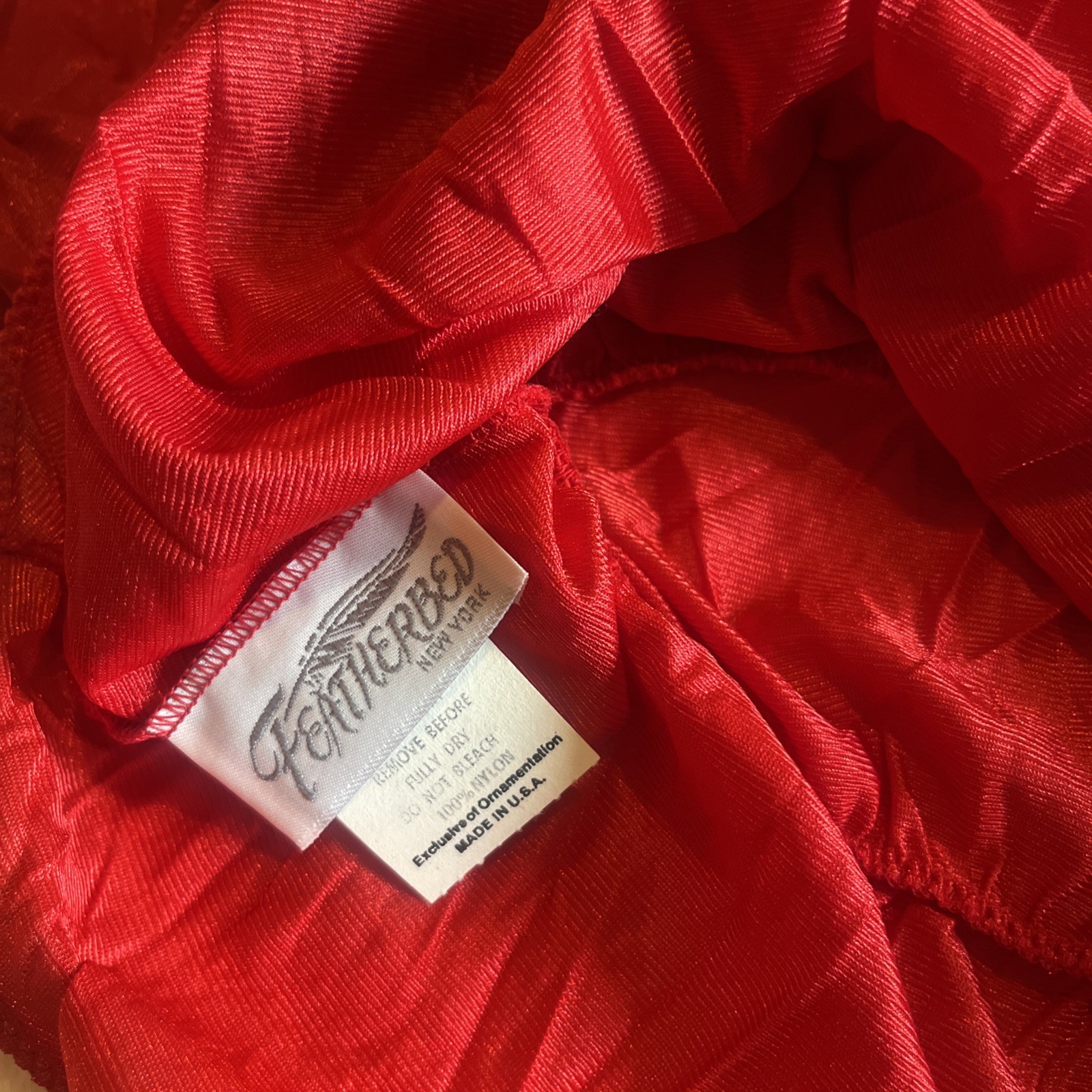 Woman’s FeatherBed NYRed Nightie Nylon Removable feather Side split Vtg Sz Sm
