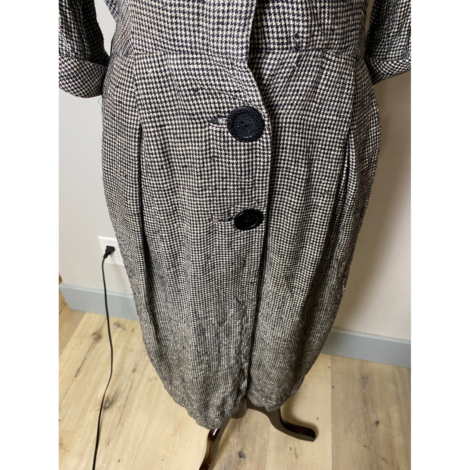Vintage 40’/50’s Houndstooth Button Front Midi Coat Dress S