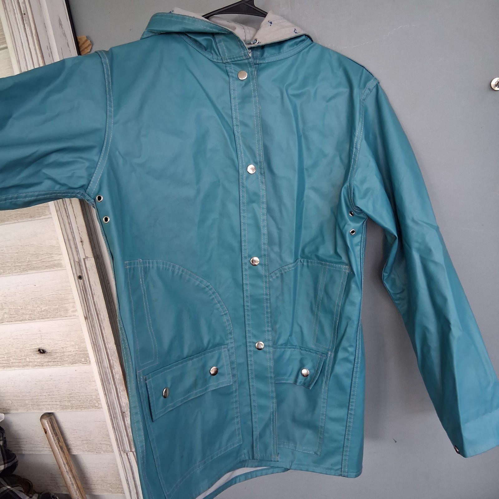 Vintage 90s Rain Slicker Teal Whale Print Fisherman Chrome Snaps EVC M