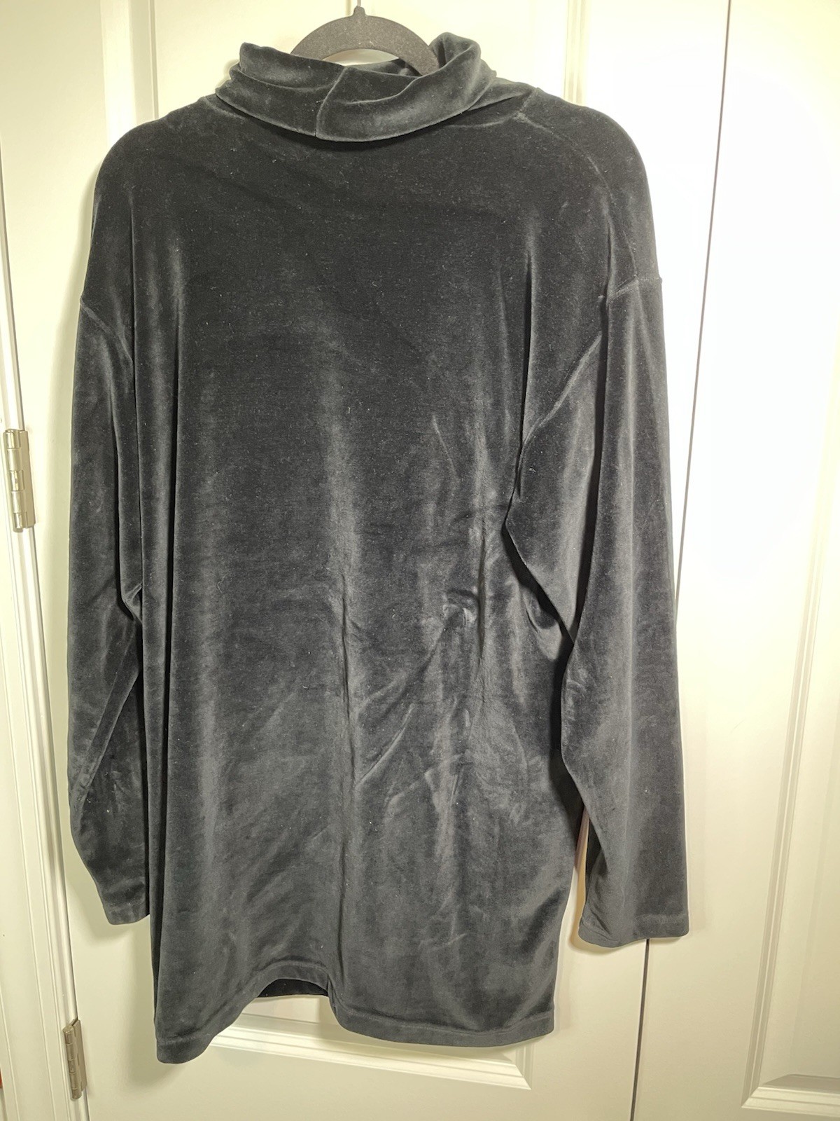 Vintage (92) Dockers Large Black Velvet Turtleneck Long sleeve Logo Embroidered