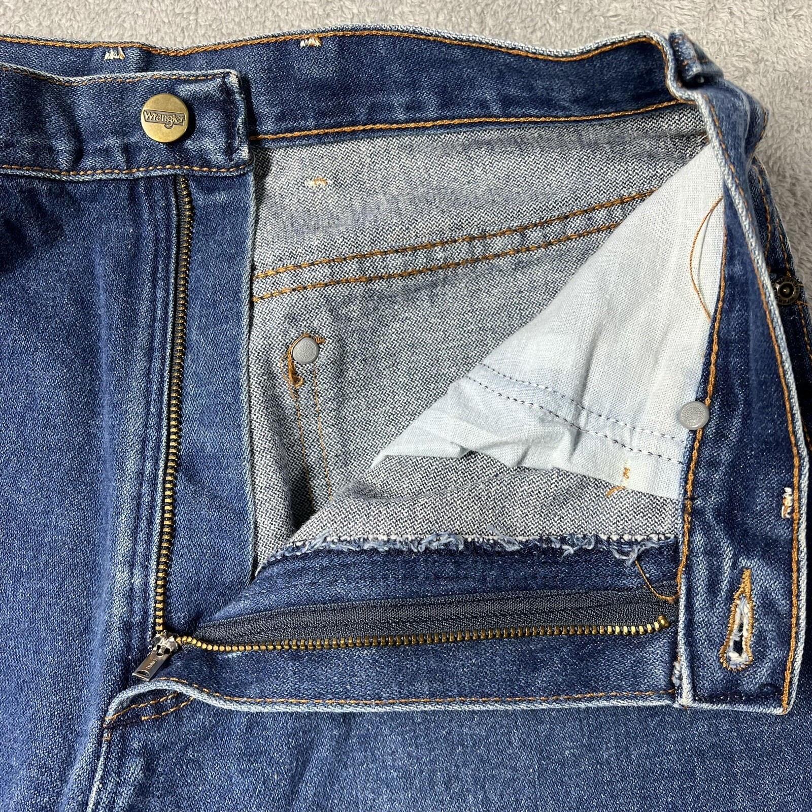 VTG Wrangler No Fault Jean Women’s Size 12 Misses Regular Fit USA Made MX695PW