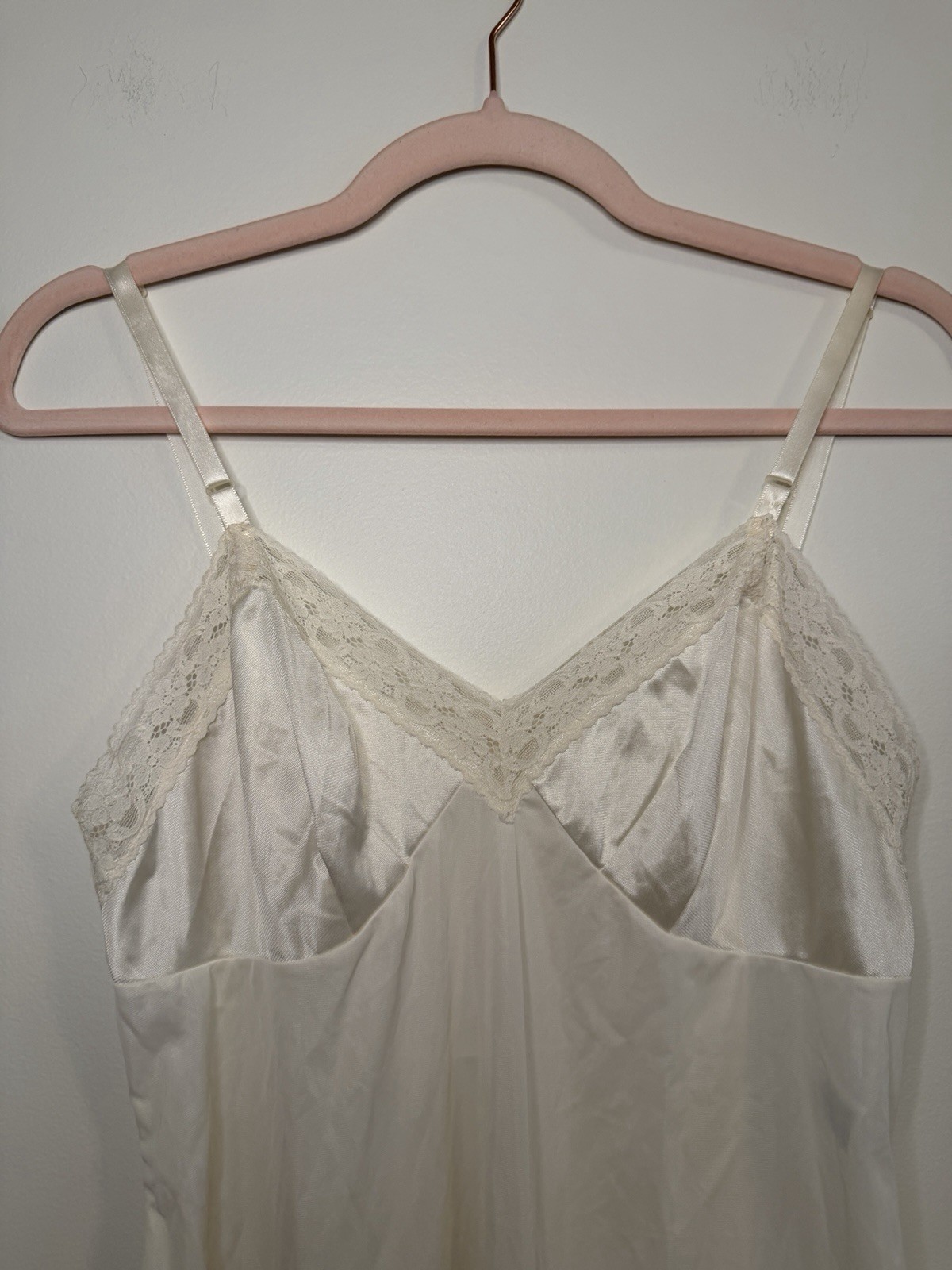 Vintage Vanity Fair Full Slip Lace Trim Ivory Cream Style 10-103 USA Made Sz S