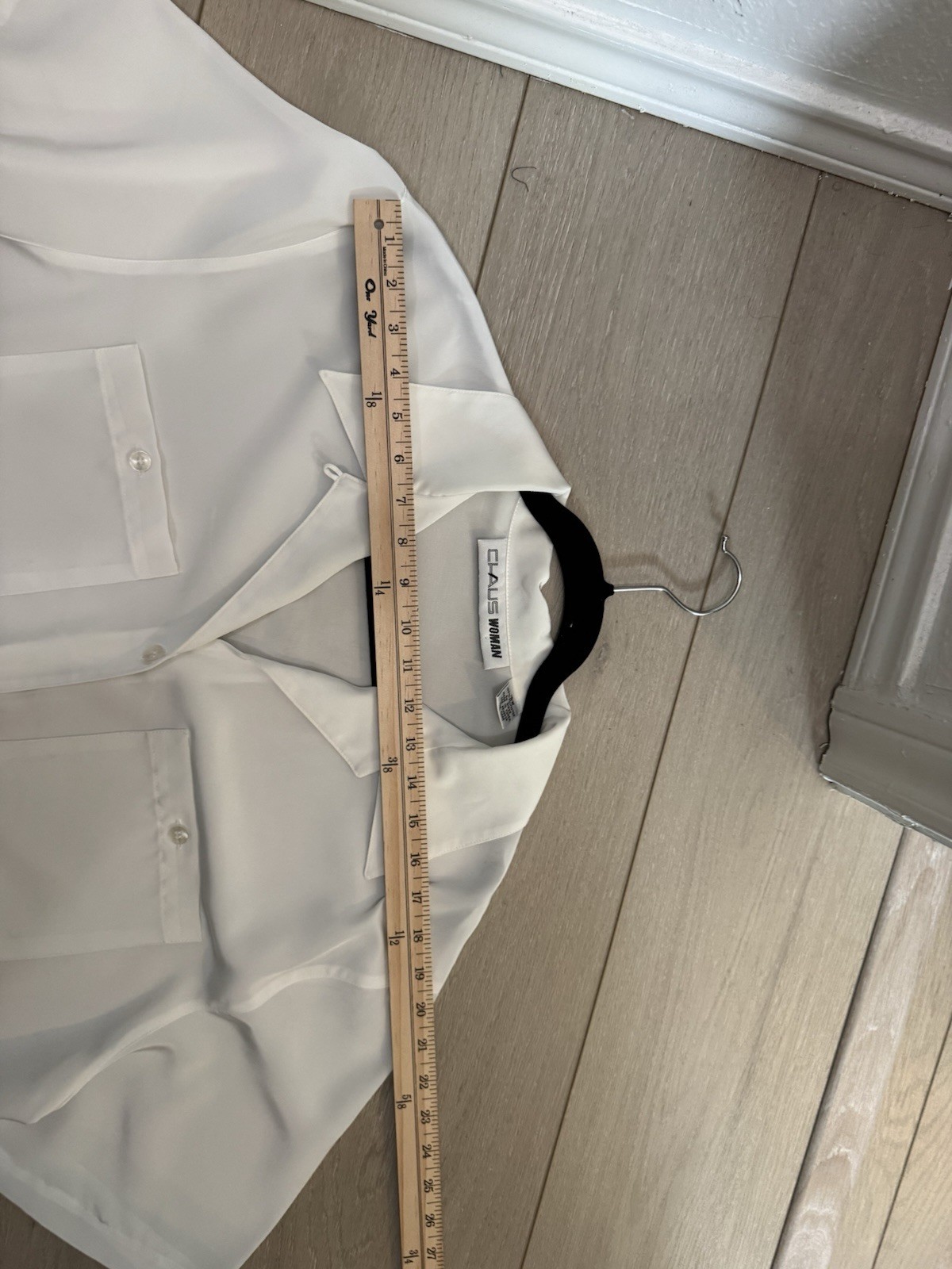VTG Chaus Woman Off White Button Up Blouse Two Pocket Minimalist Workwear 16W