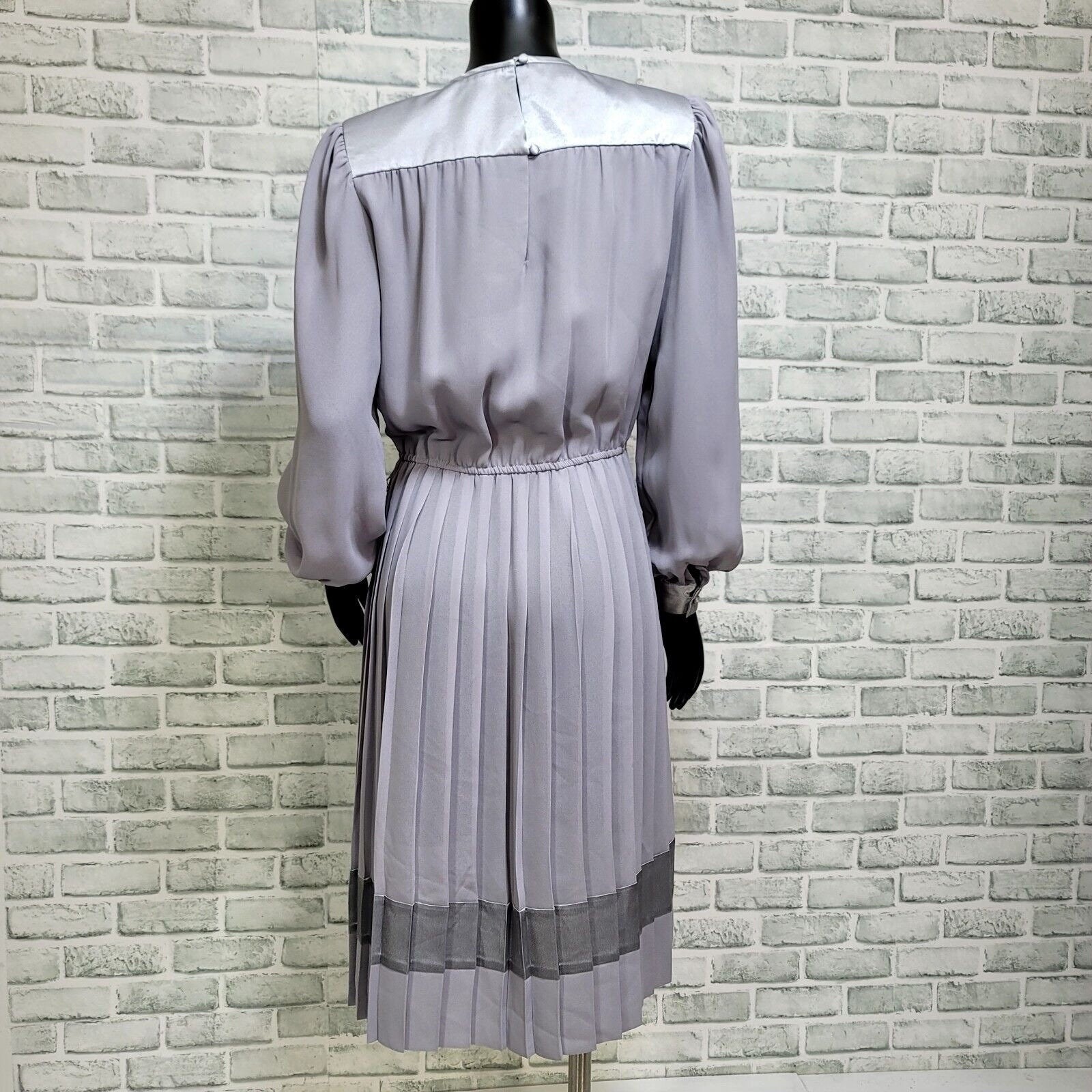 Dim The Lites Petites Lavender Grey Pleated Midi Dress Satin Trim Size 6 Vintage