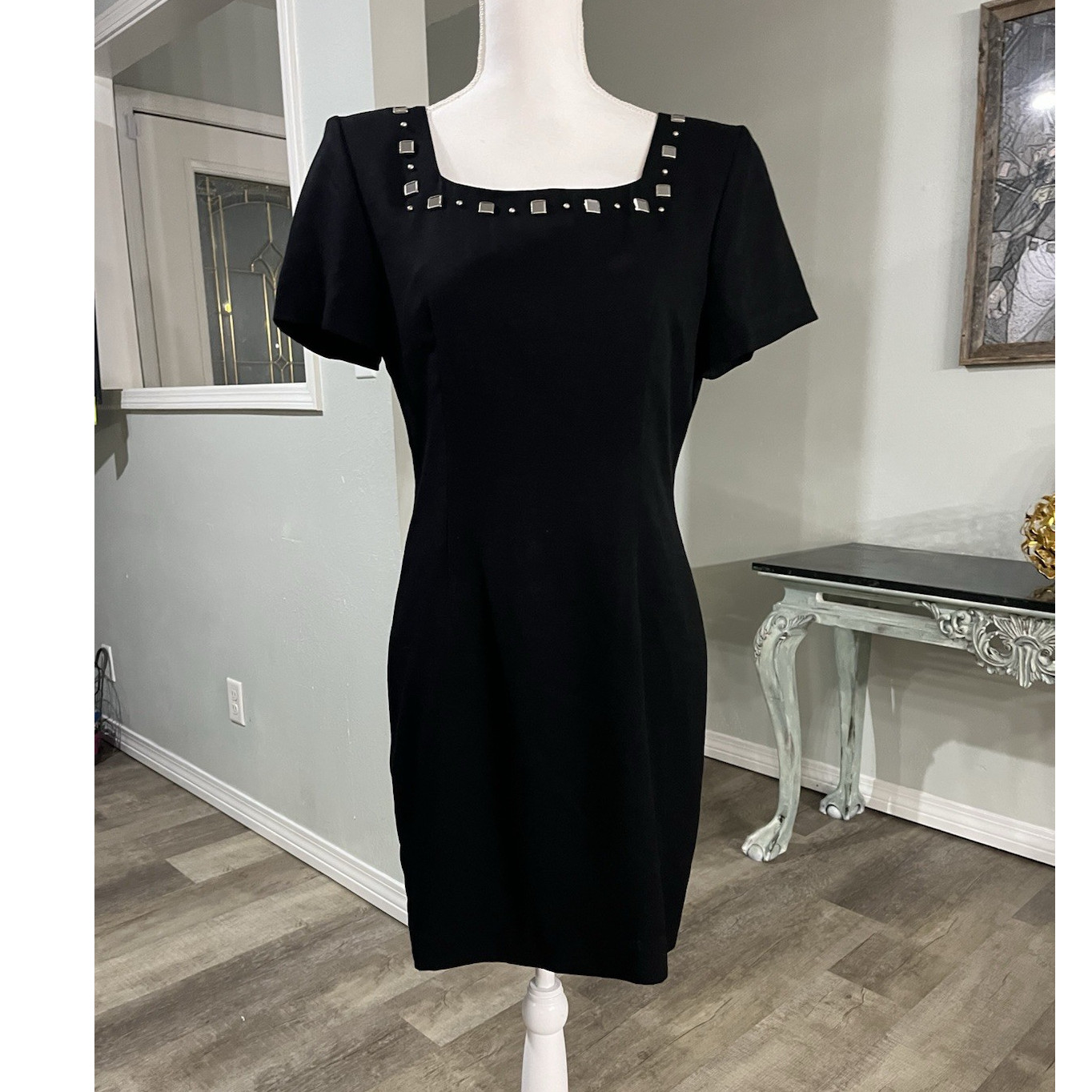 Vintage John Roberts Made in USA Black SS Sheath Dress Square Neck Knee Size 6
