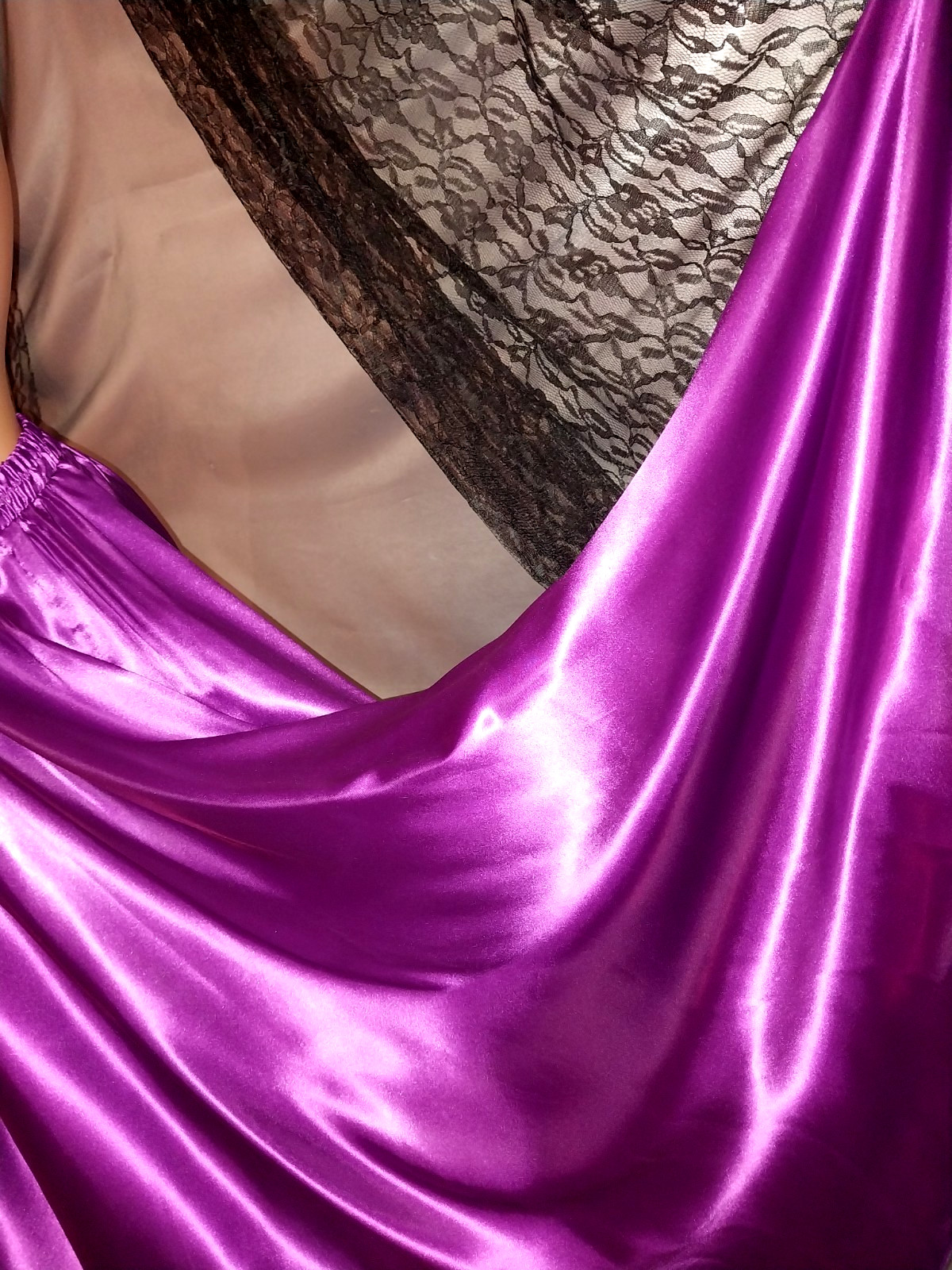VTG SATIN LIQUID ORCHID GRAND SWEEP TWIRLY FLARE SKIRT SHINY GLOSSY LUXE SML NEW