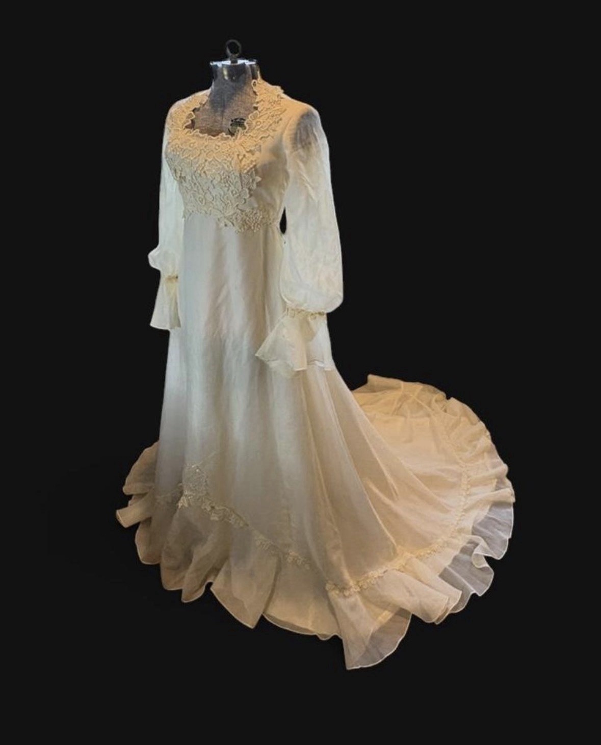 True Vintage Union Made 1970s Prairie Ivory Wedding Dress Size 10