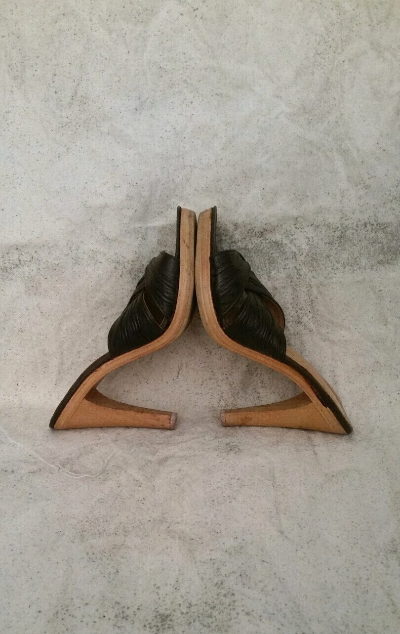 Vintage 70’s High Heels elite sz 5 brown leather/wood heels made in greece