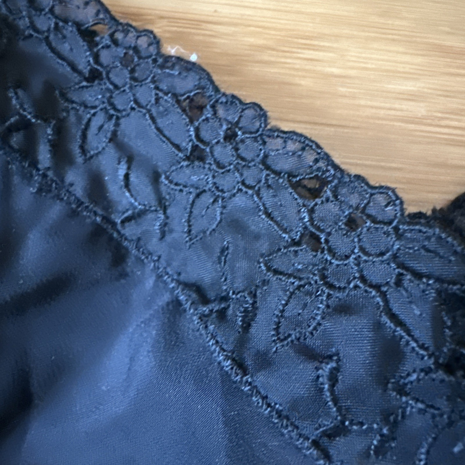 Vintage 1950s Barbizon Colette Crepe Remarque Womens Slip sz 18 Black Satin Lace