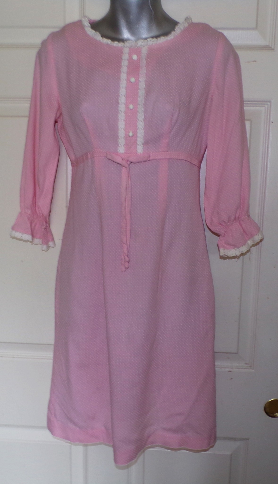Vintage 60s Pink Swiss Dot High Waisted Dress B32 Lace Trimmed