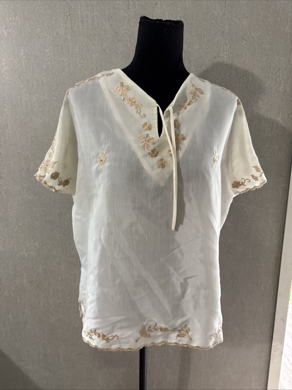 Vintage 70s Embroidered Peasant Blouse | Homemade Scalloped Boho Top S M
