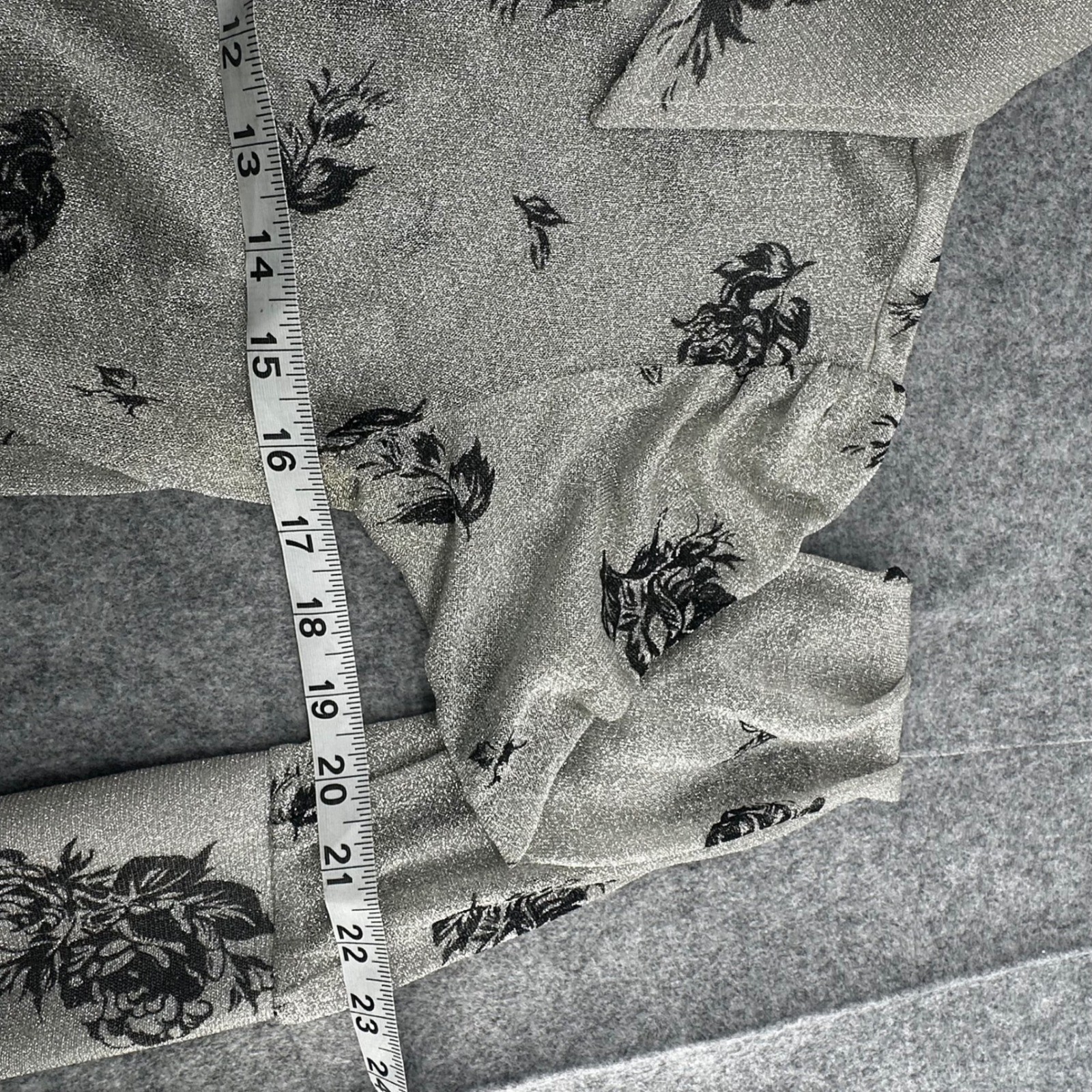 Vintage LeRoy Knitwear Silver Lurex Floral Disco Shirt Dagger Collar Womens M
