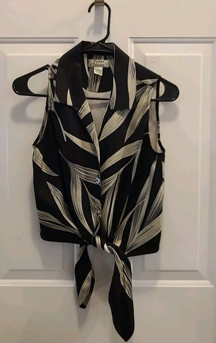 VTG 90s..TOMMY BAHAMA..CROPPED..SILK..HAWAIIAN..WOMENS..TOP / BLOUSE..sz S (4-6)