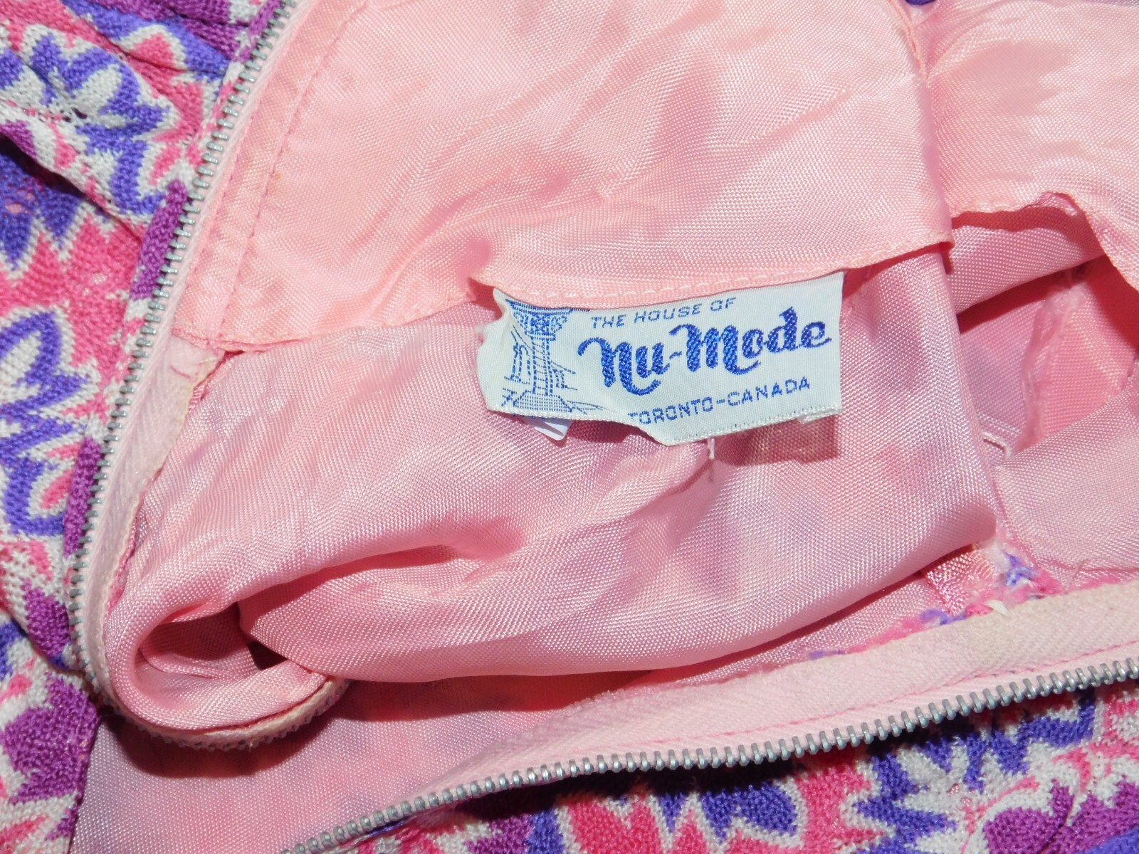 VTG 60’s NU MODE DRESS MOD Pink Purple Bold Psychedelic ZigZag Belt sz S