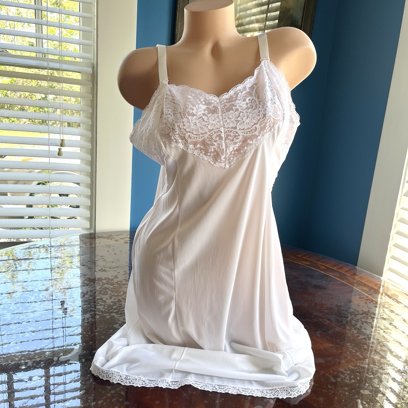 VTG 1970s Full Dress Slip WONDER MAID White Nylon Lace Size 38